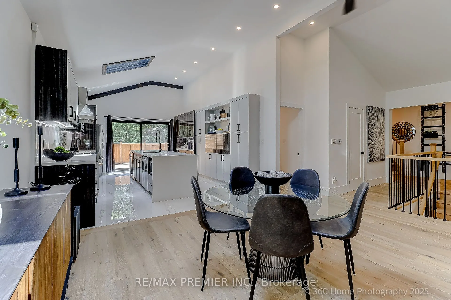 17 Chinook Drive