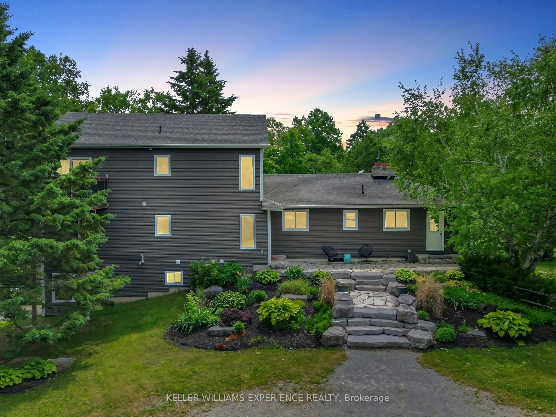 8289 Concession 2 Road