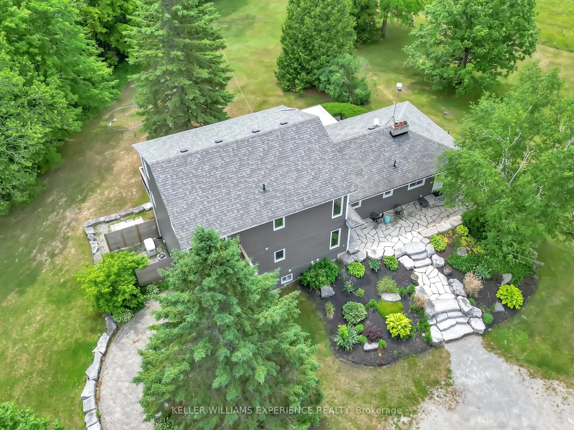 8289 Concession 2 Road