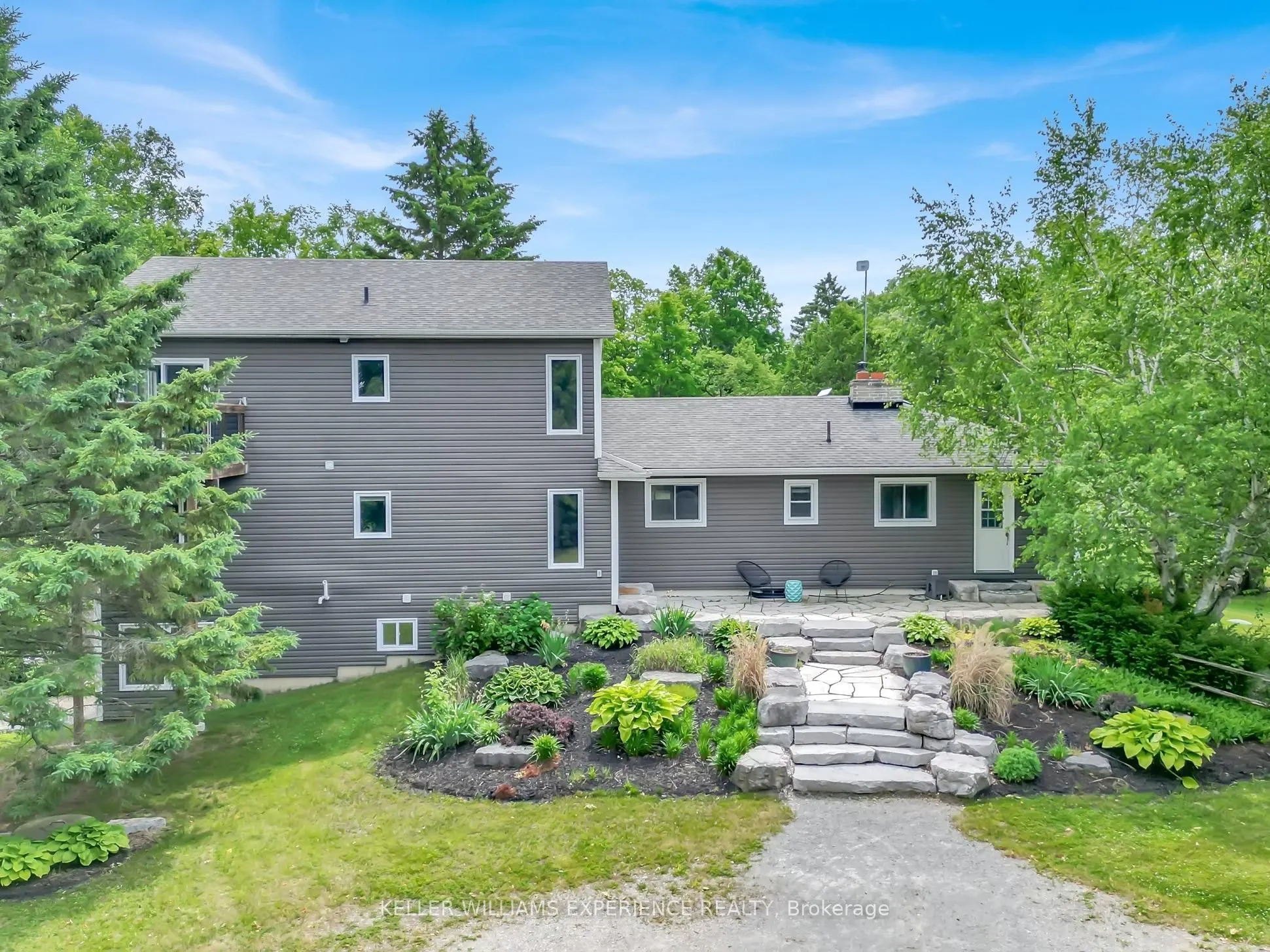 8289 Concession 2 Road