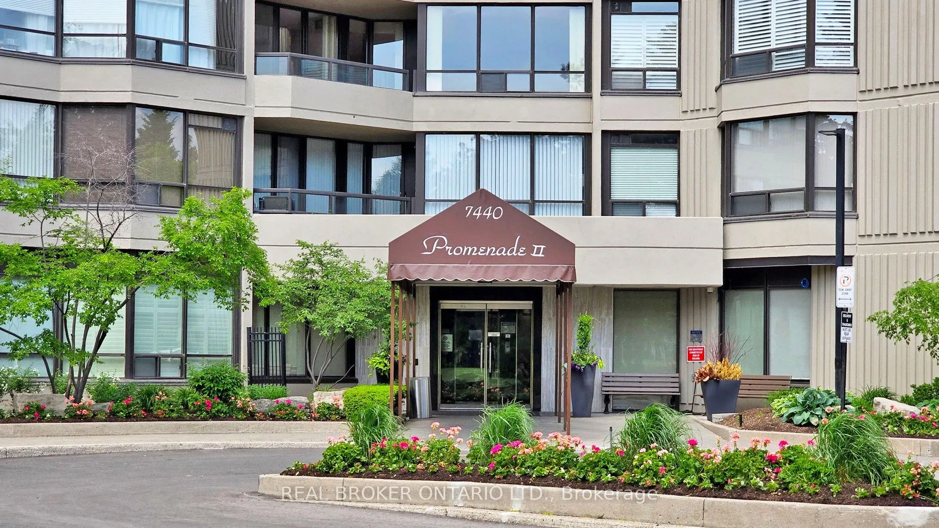 7440 Bathurst Street #1402