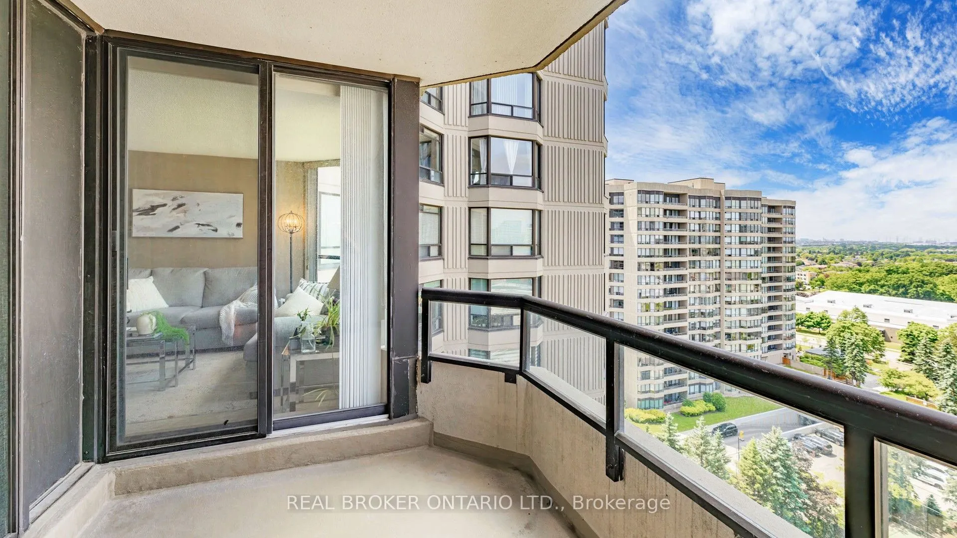 7440 Bathurst Street #1402