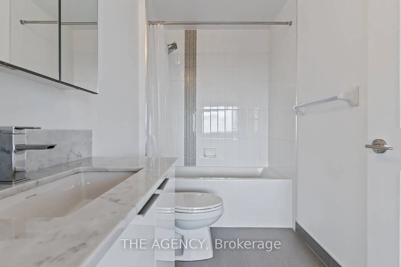99 Eagle Rock Way, #806