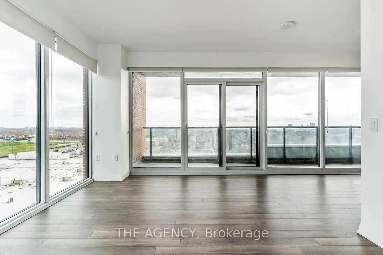 99 Eagle Rock Way, #806