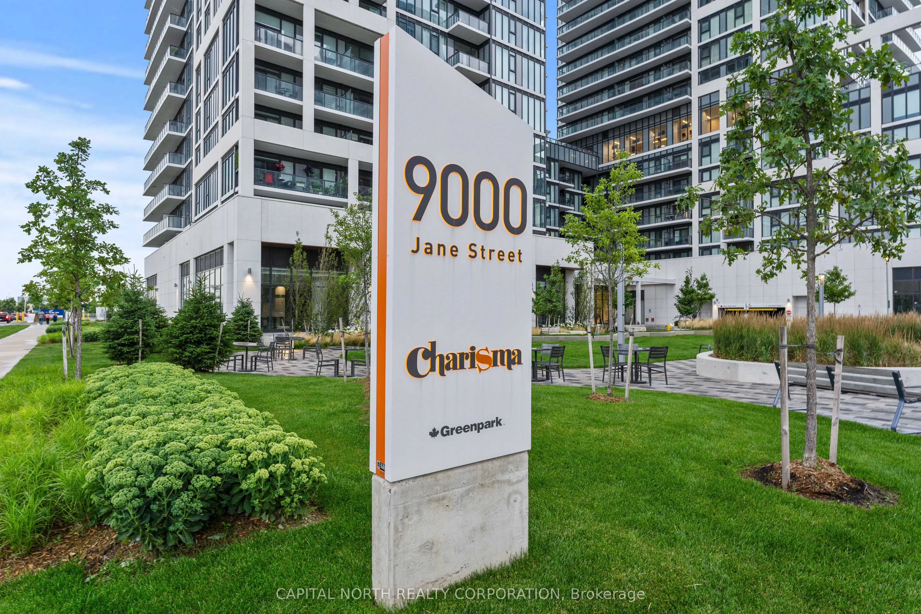 9000 Jane Street, #231