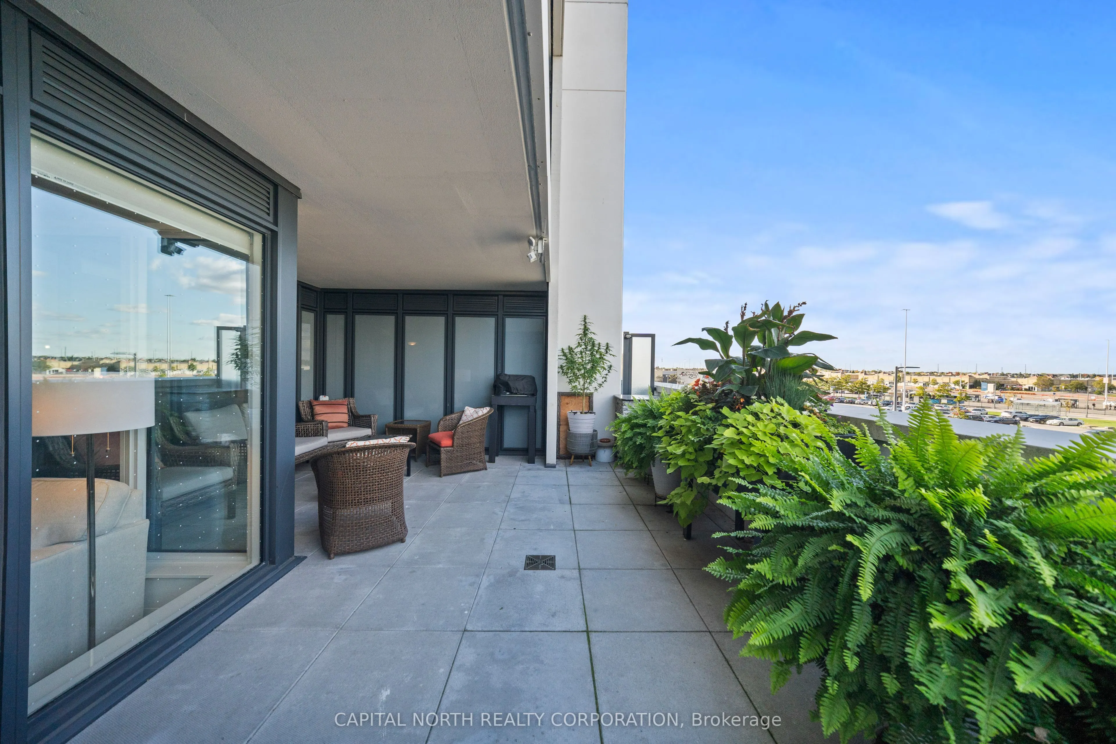 9000 Jane Street, #231