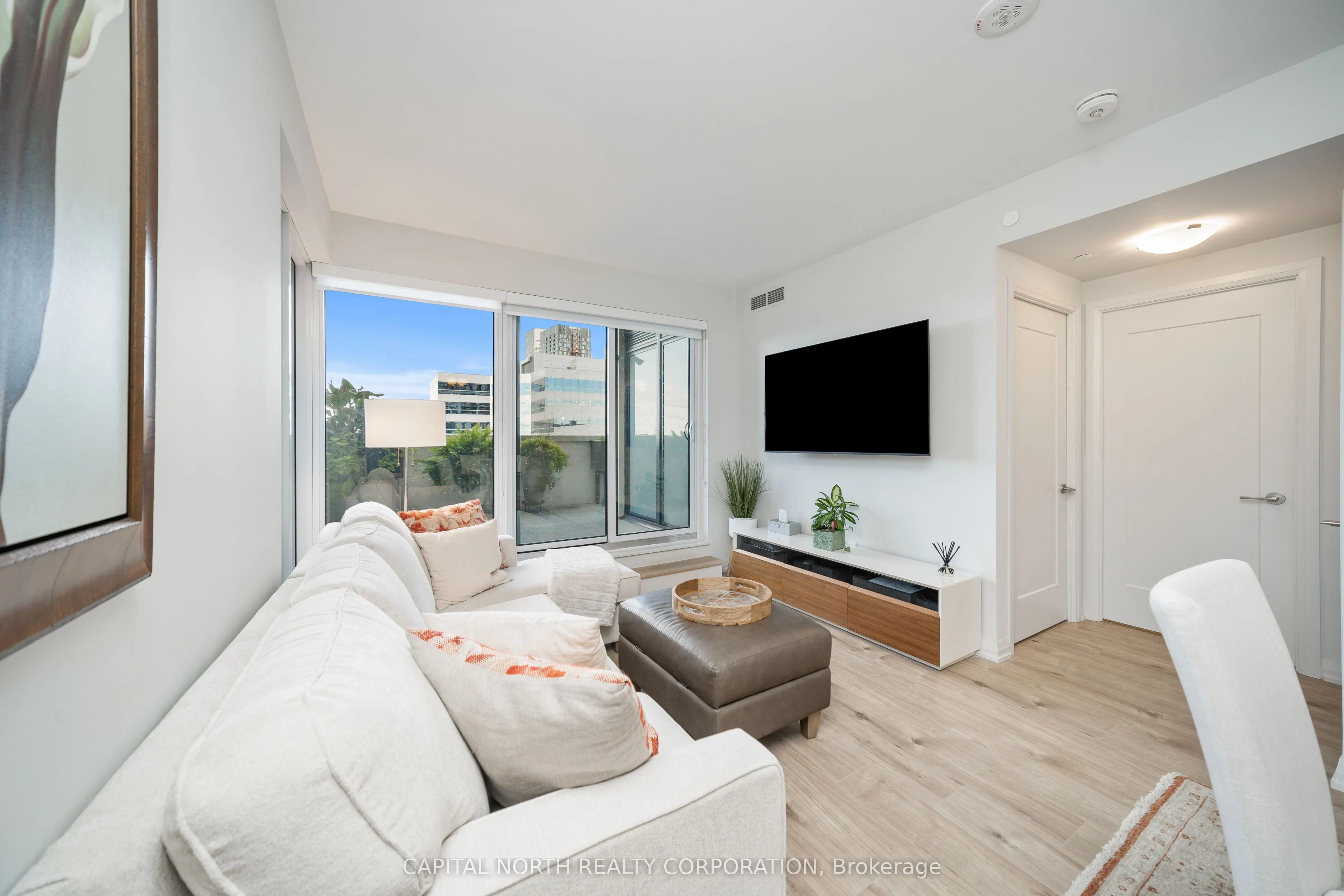 9000 Jane Street, #231
