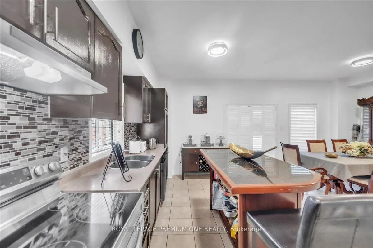 97 Blackthorn Drive