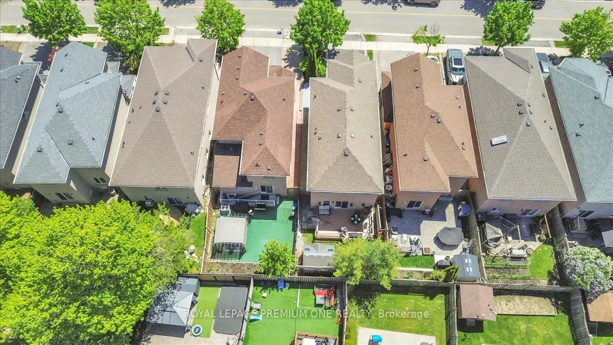 97 Blackthorn Drive