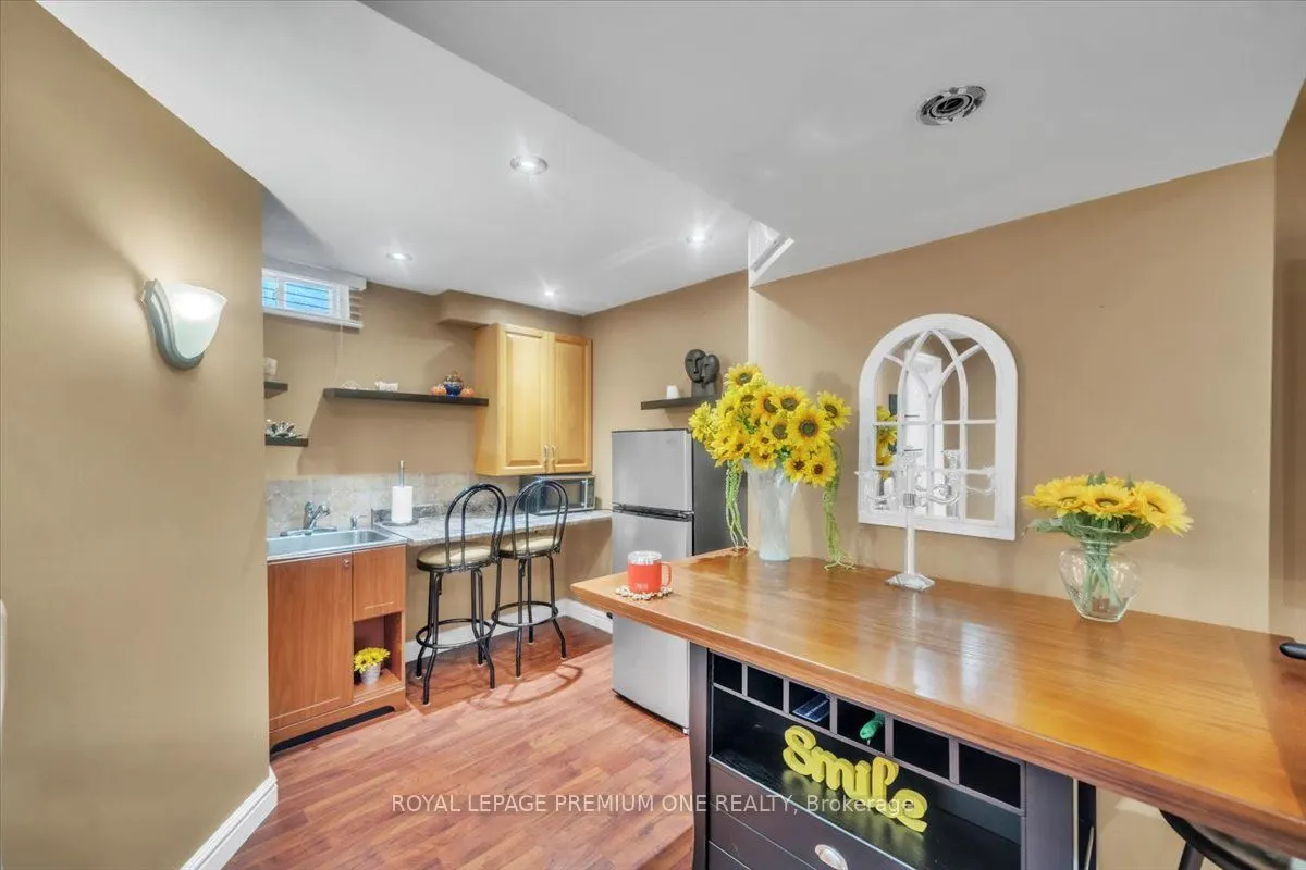 97 Blackthorn Drive