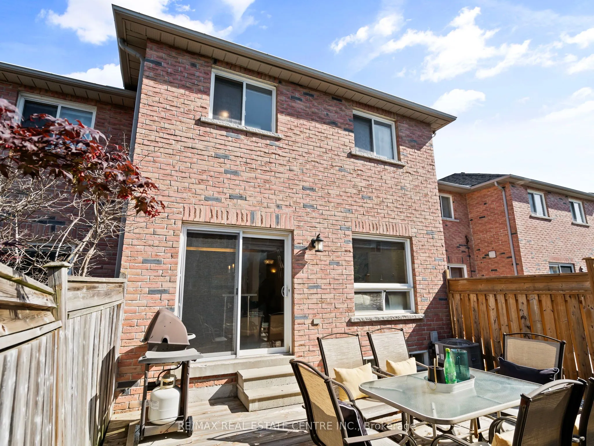 27 Martell Gate