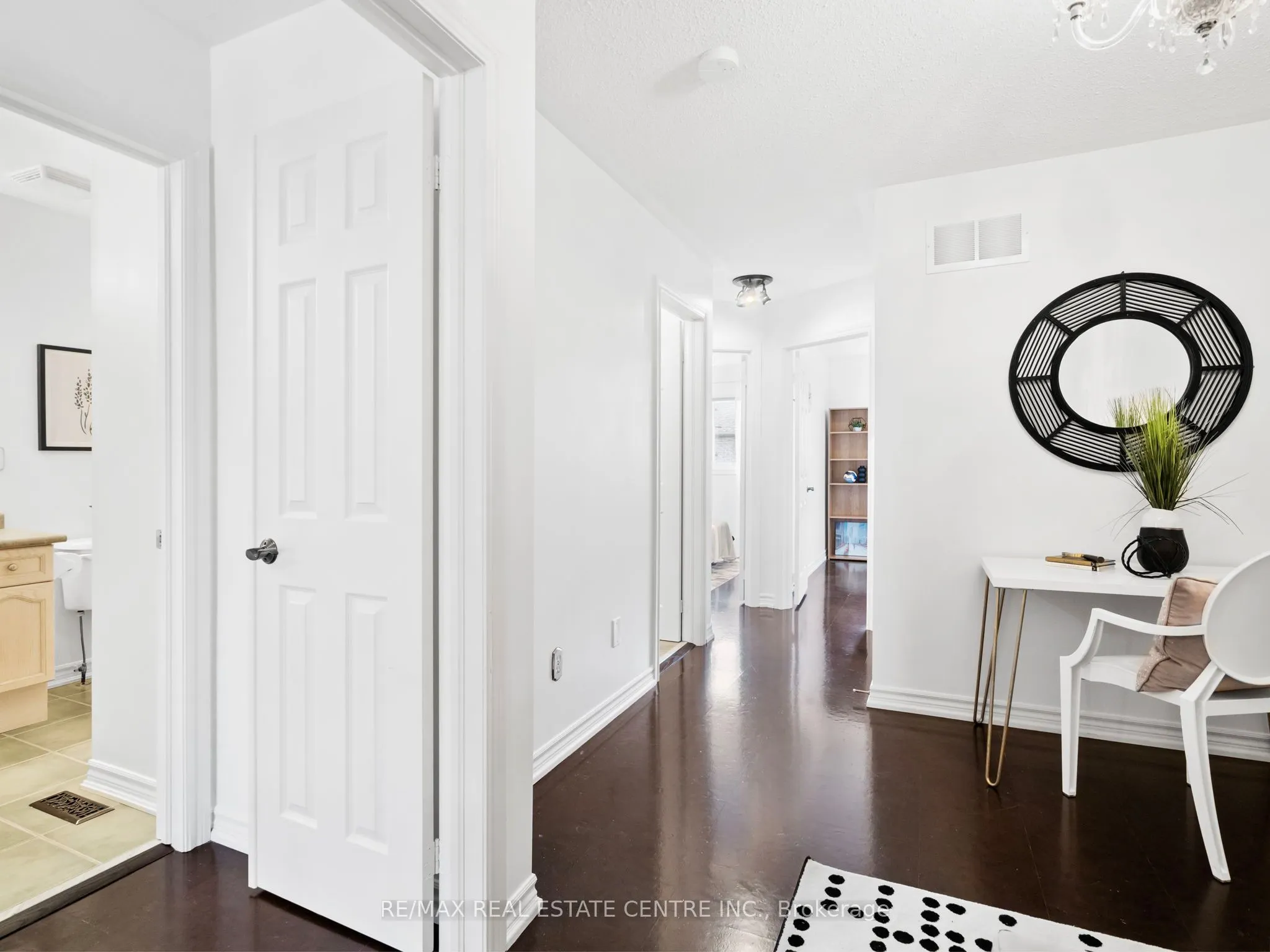 27 Martell Gate