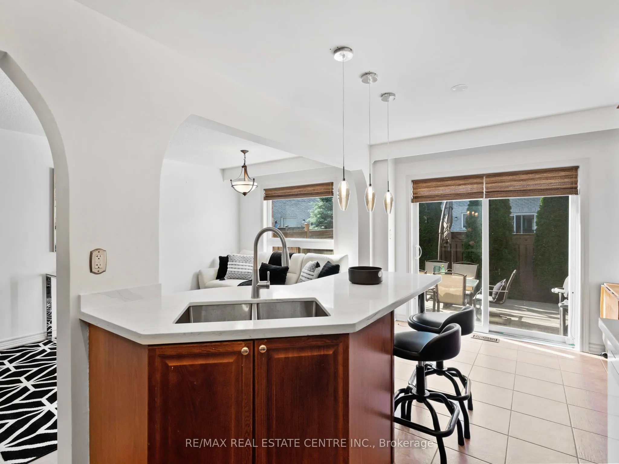 27 Martell Gate
