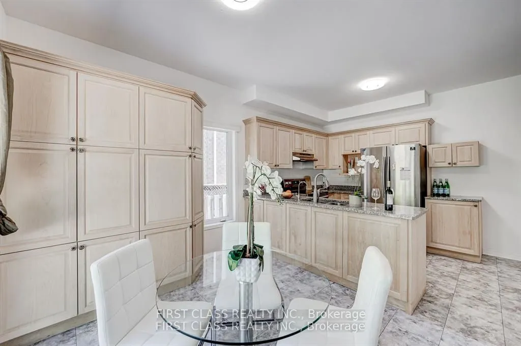 1905 Webster Boulevard