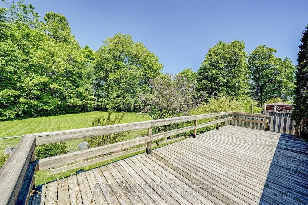 1905 Webster Boulevard