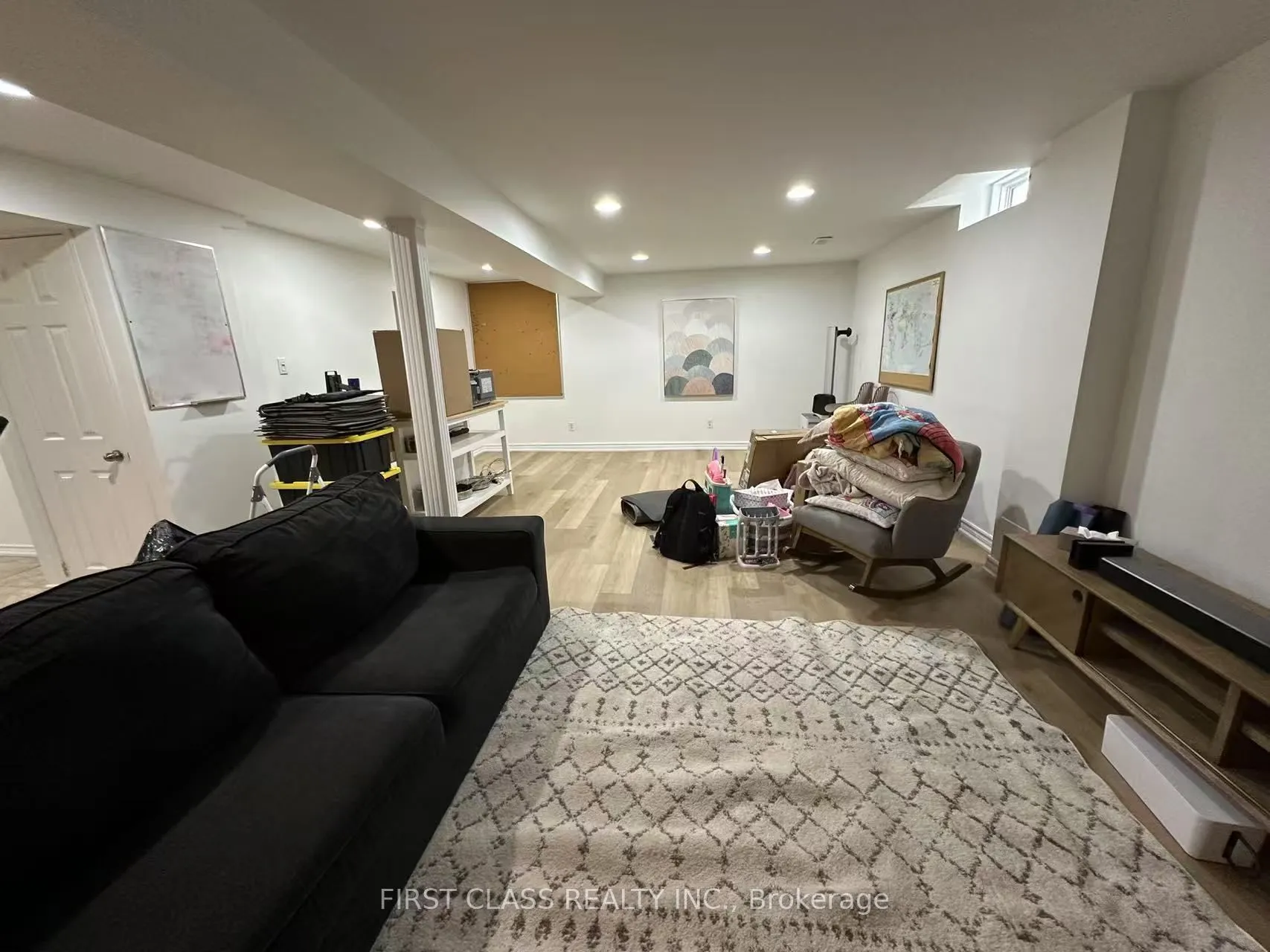 1905 Webster Boulevard