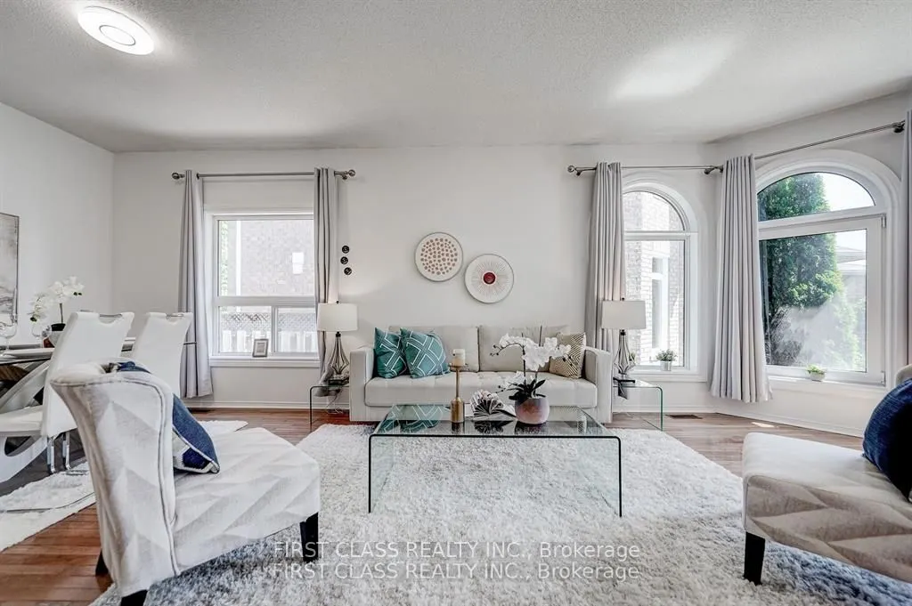 1905 Webster Boulevard