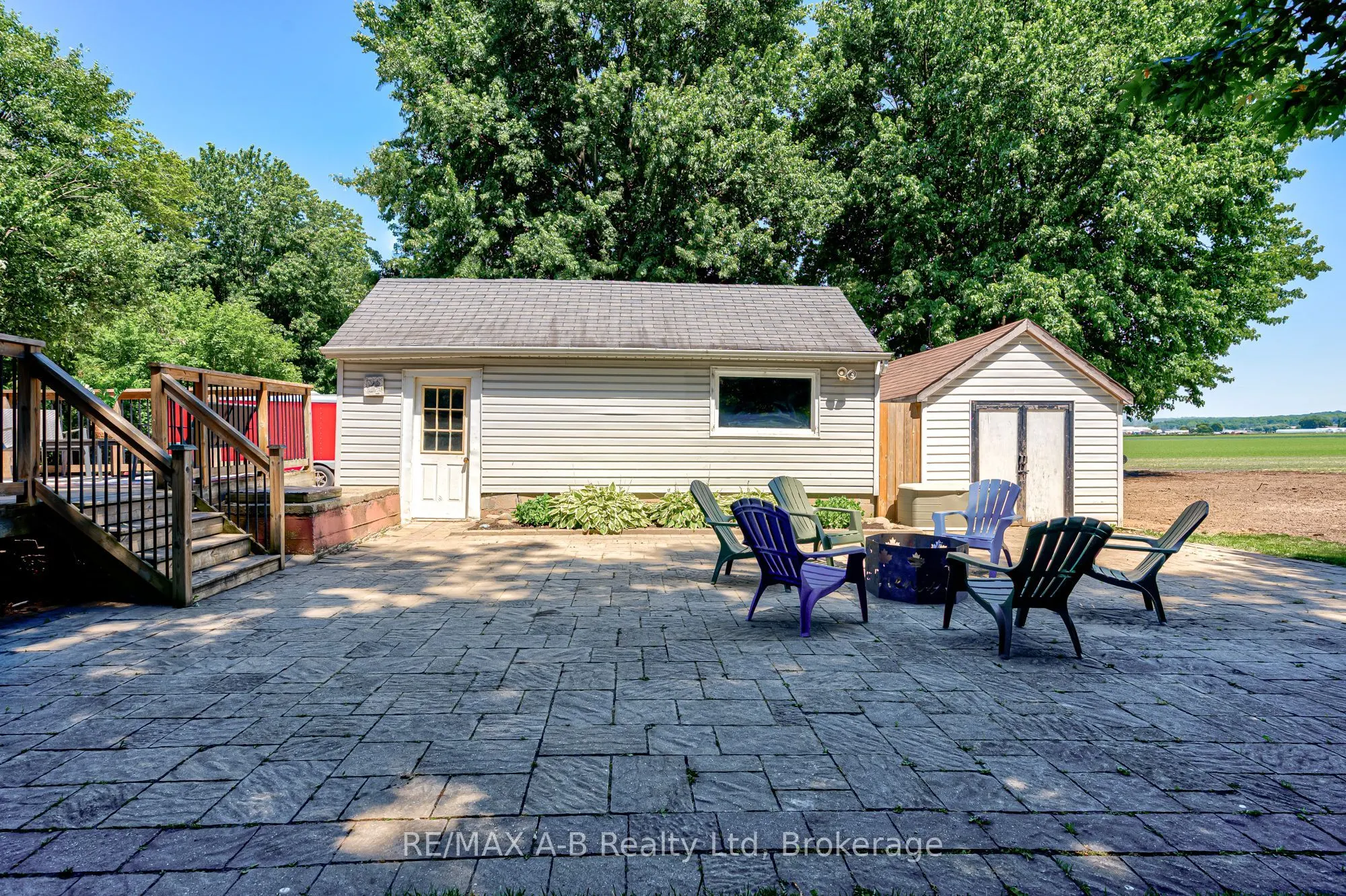 889 Canal Road