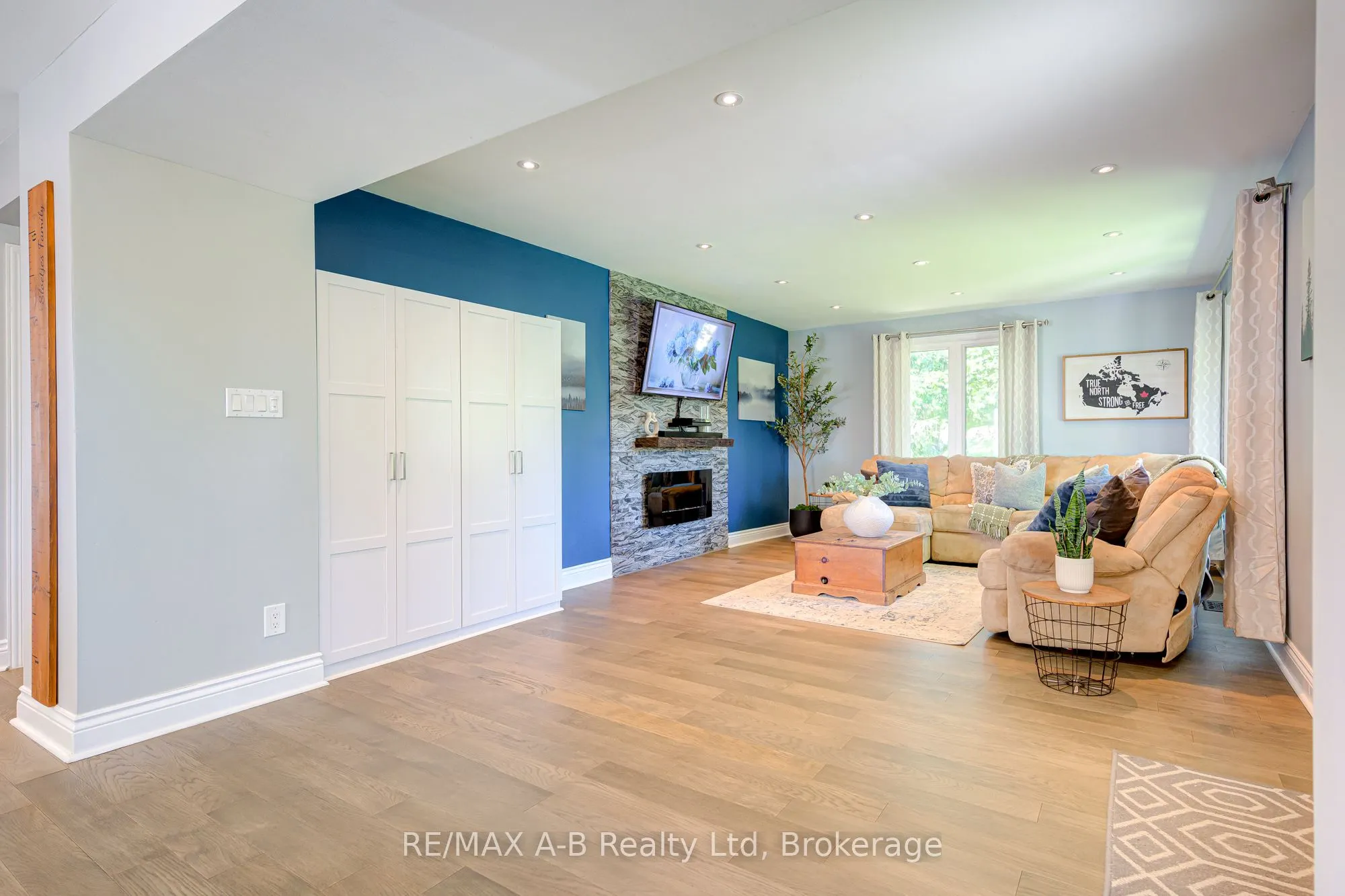 889 Canal Road