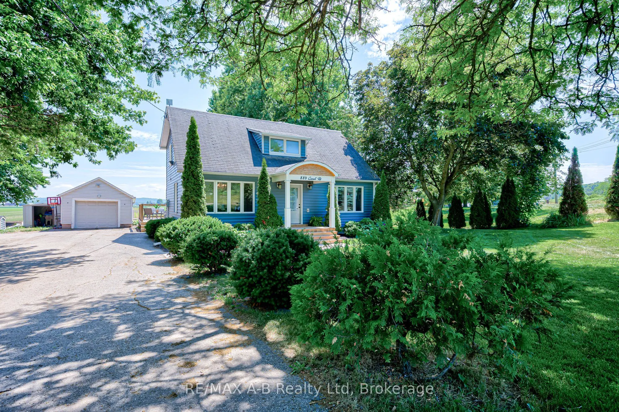 889 Canal Road