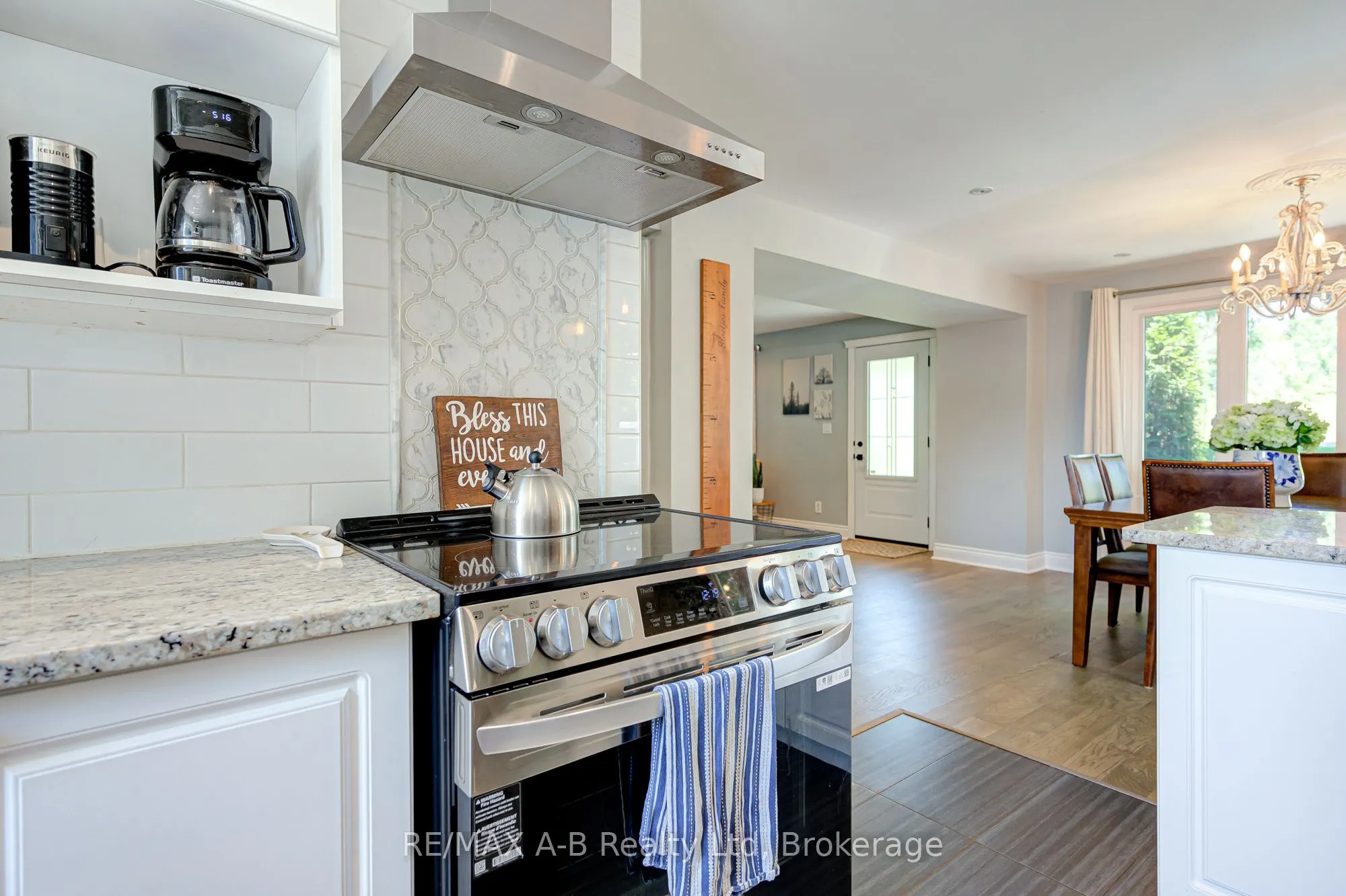 889 Canal Road