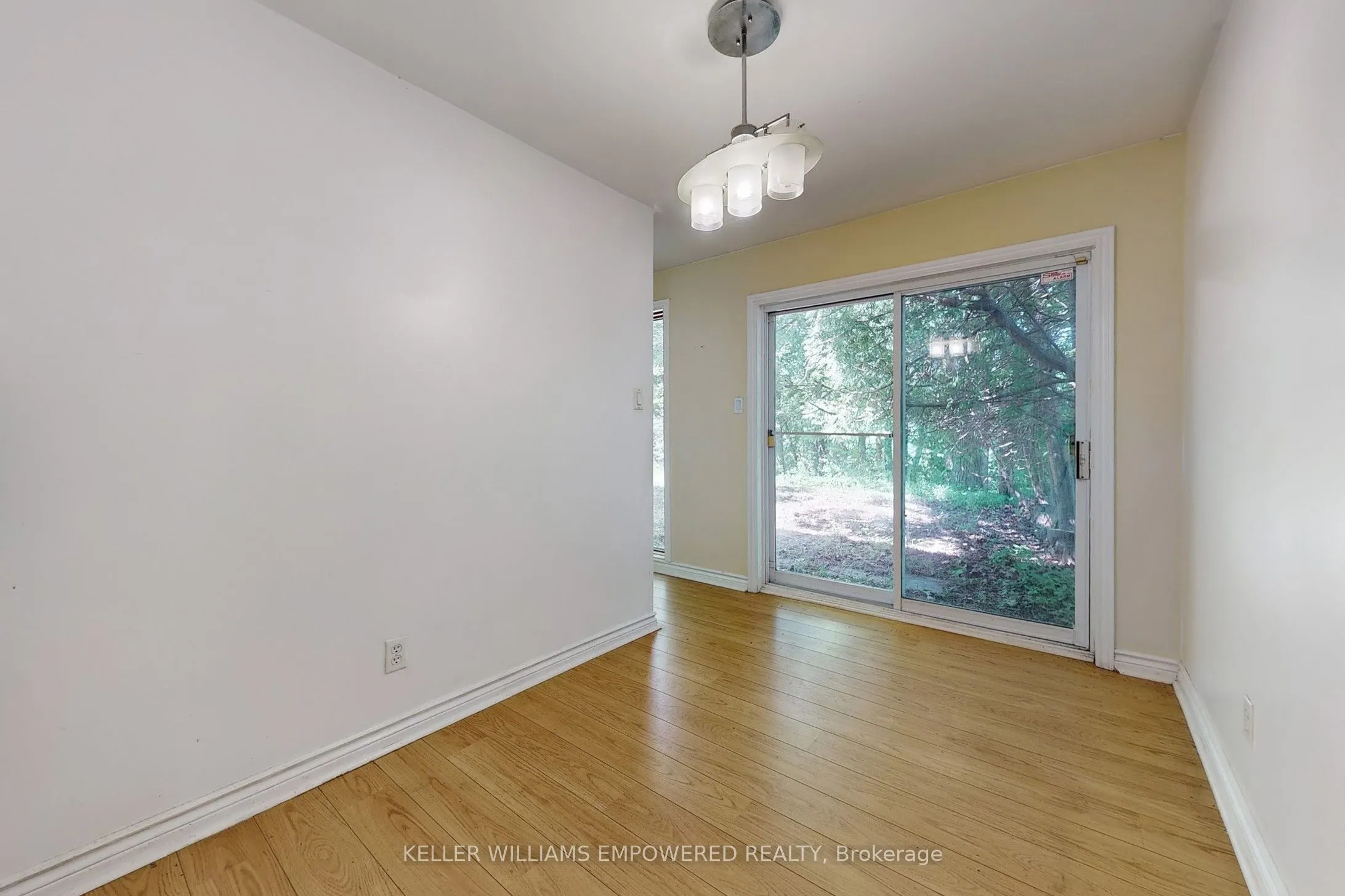 16 Bayview Park Lane