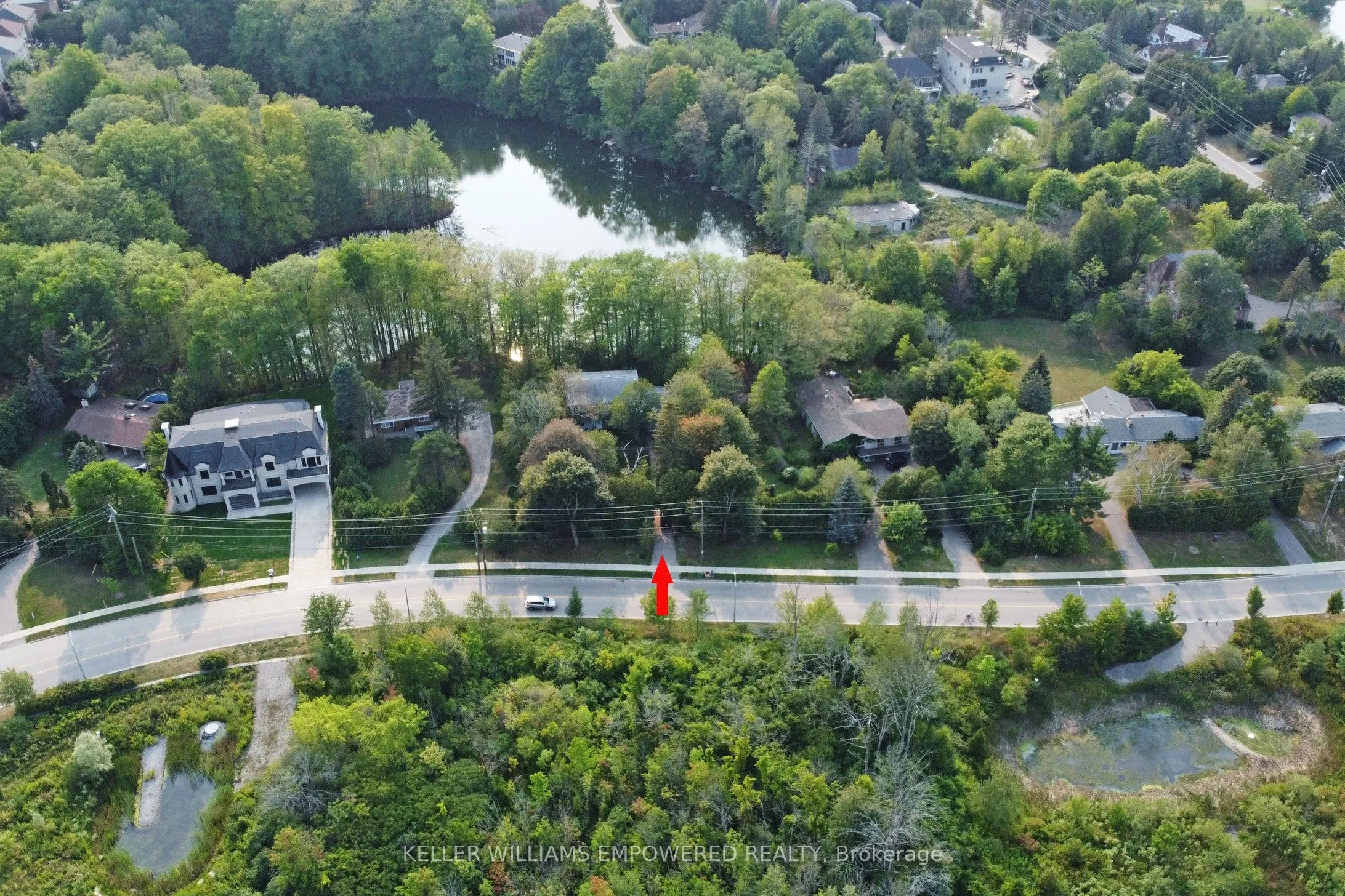 16 Bayview Park Lane