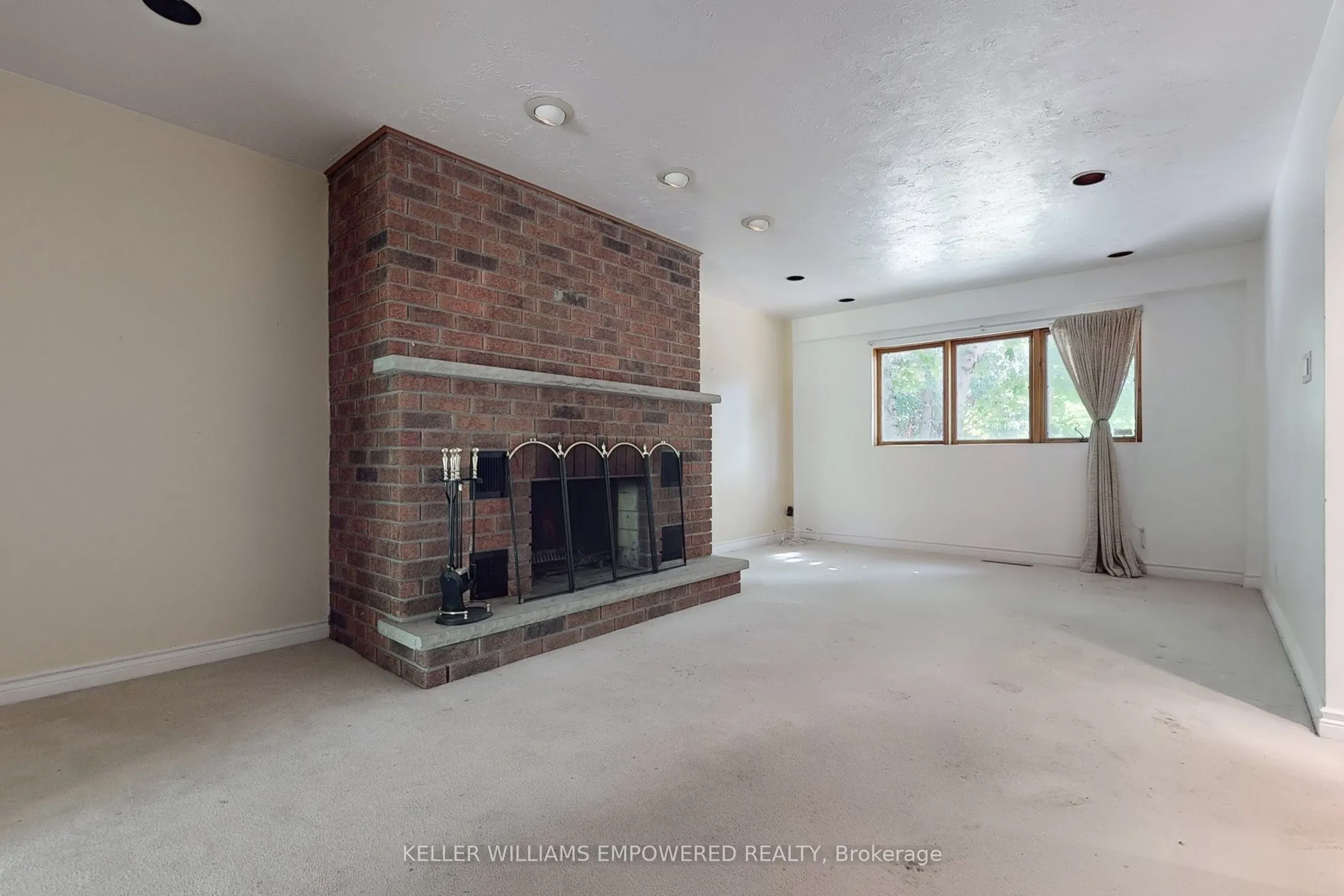 16 Bayview Park Lane