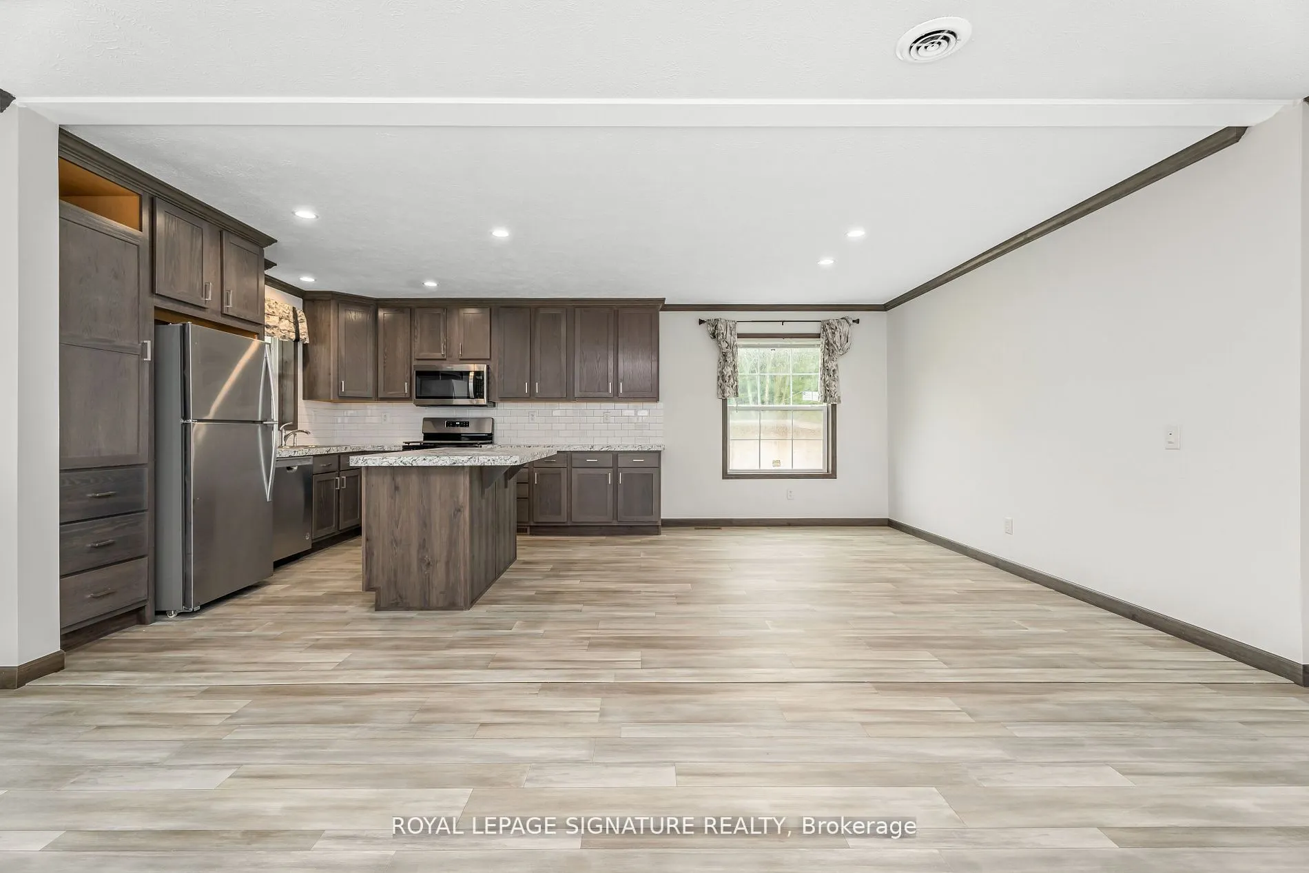 12 Briar Wood Place