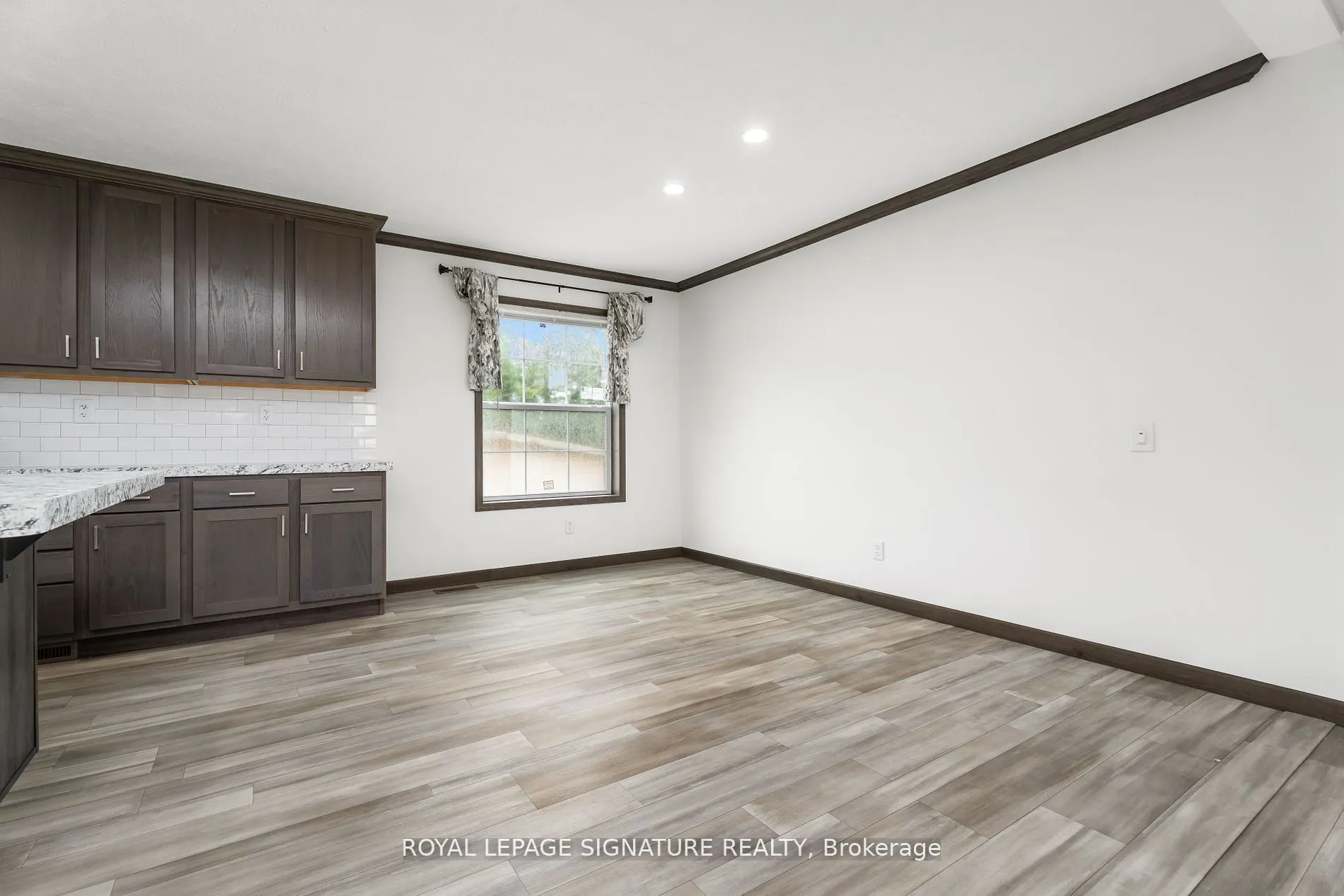 12 Briar Wood Place