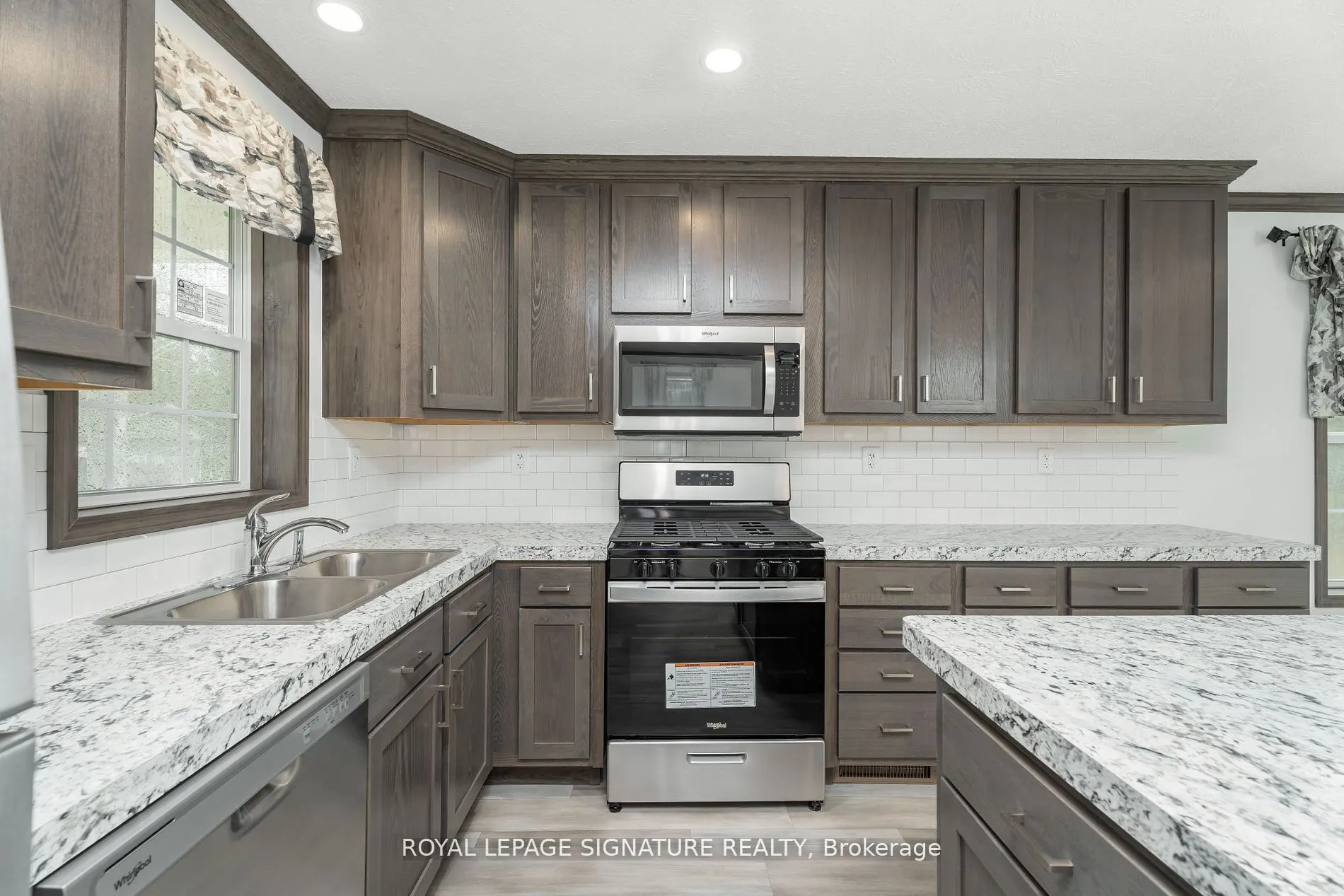 12 Briar Wood Place