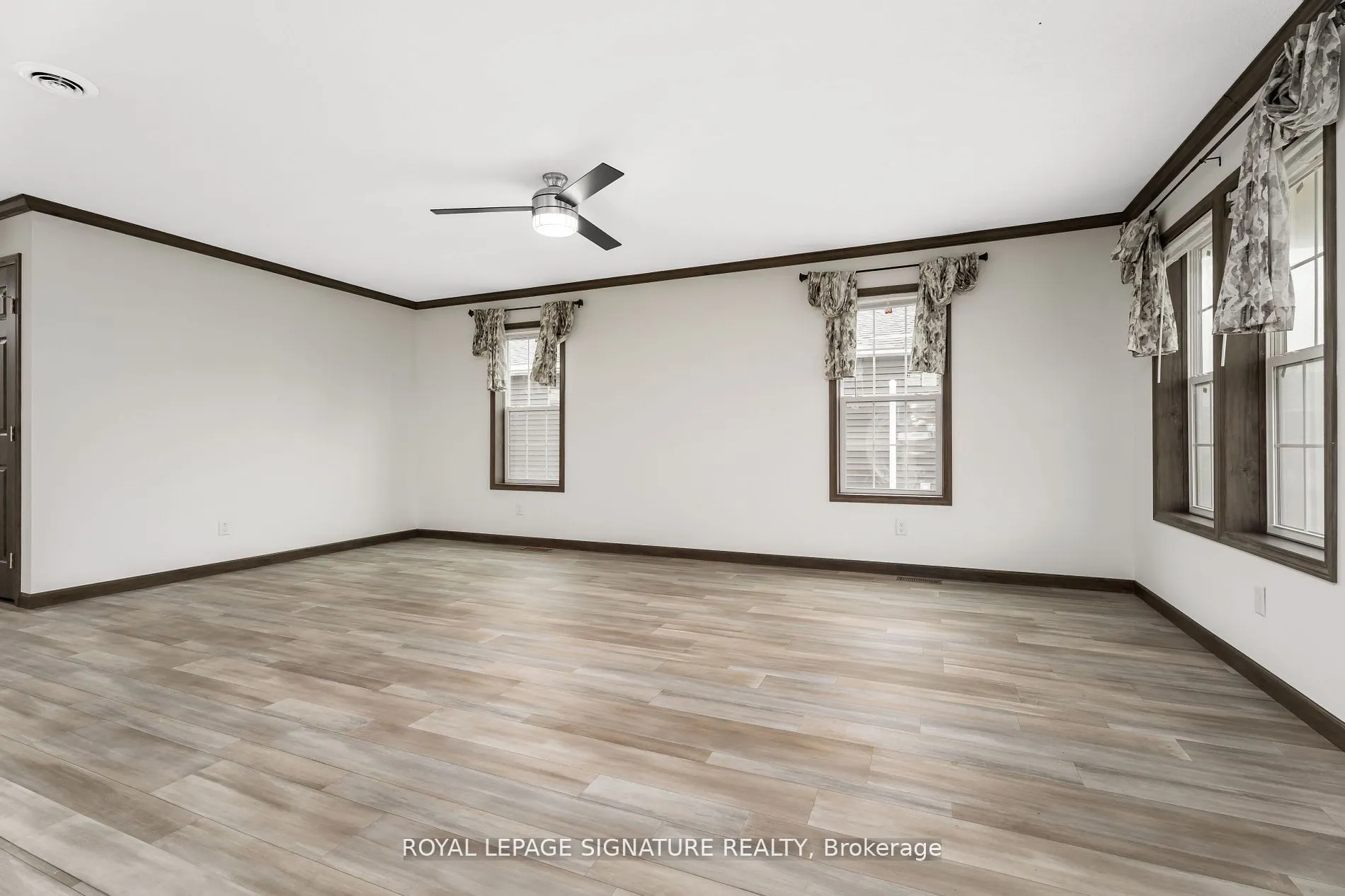 12 Briar Wood Place