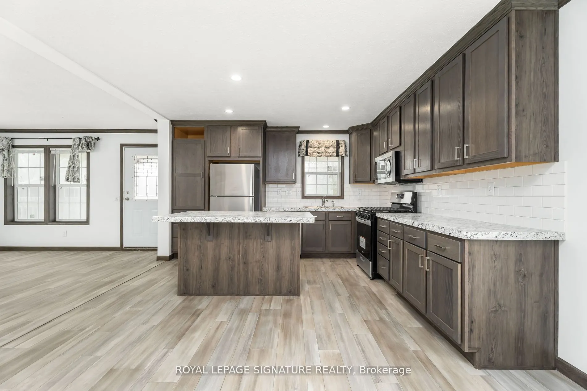 12 Briar Wood Place