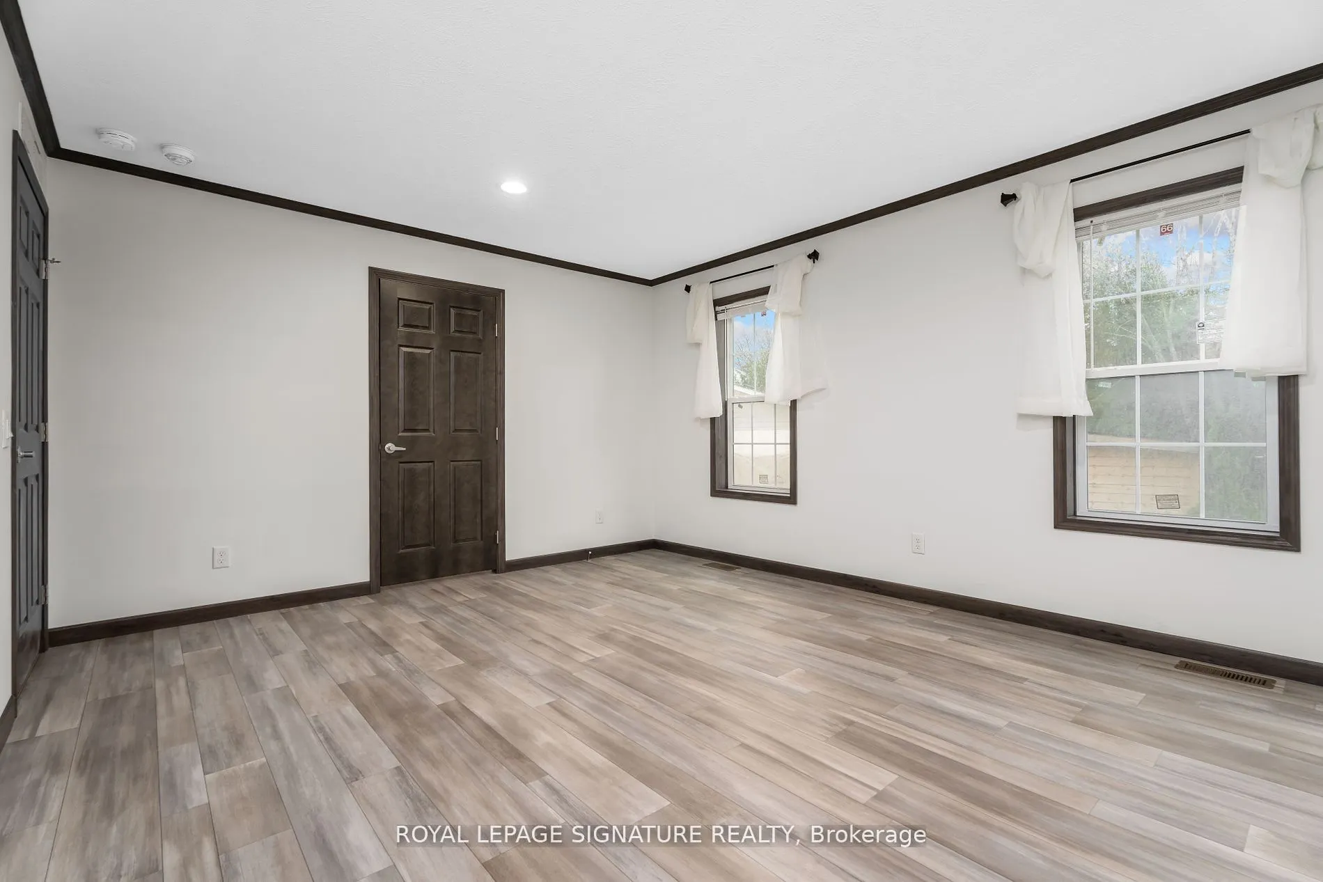 12 Briar Wood Place