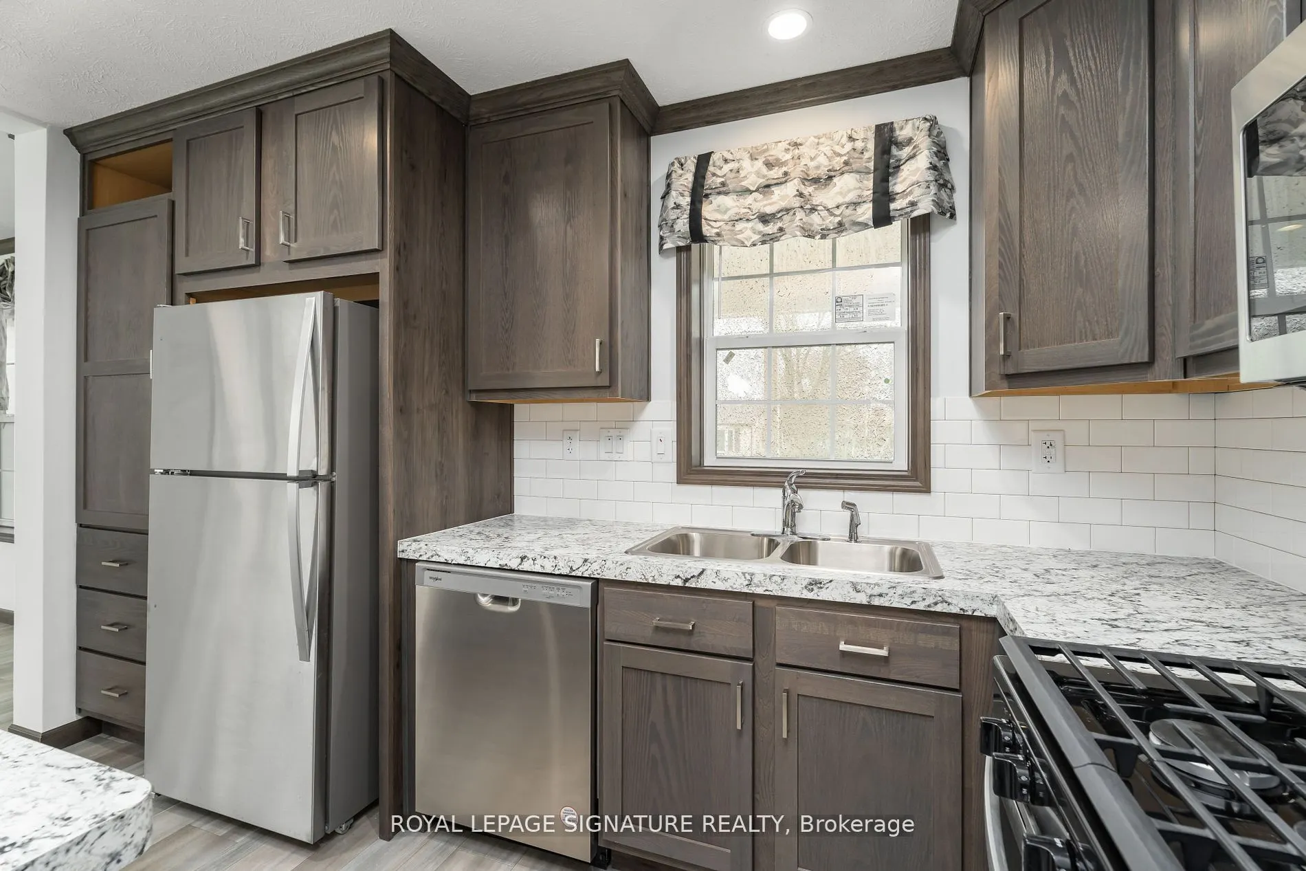 12 Briar Wood Place