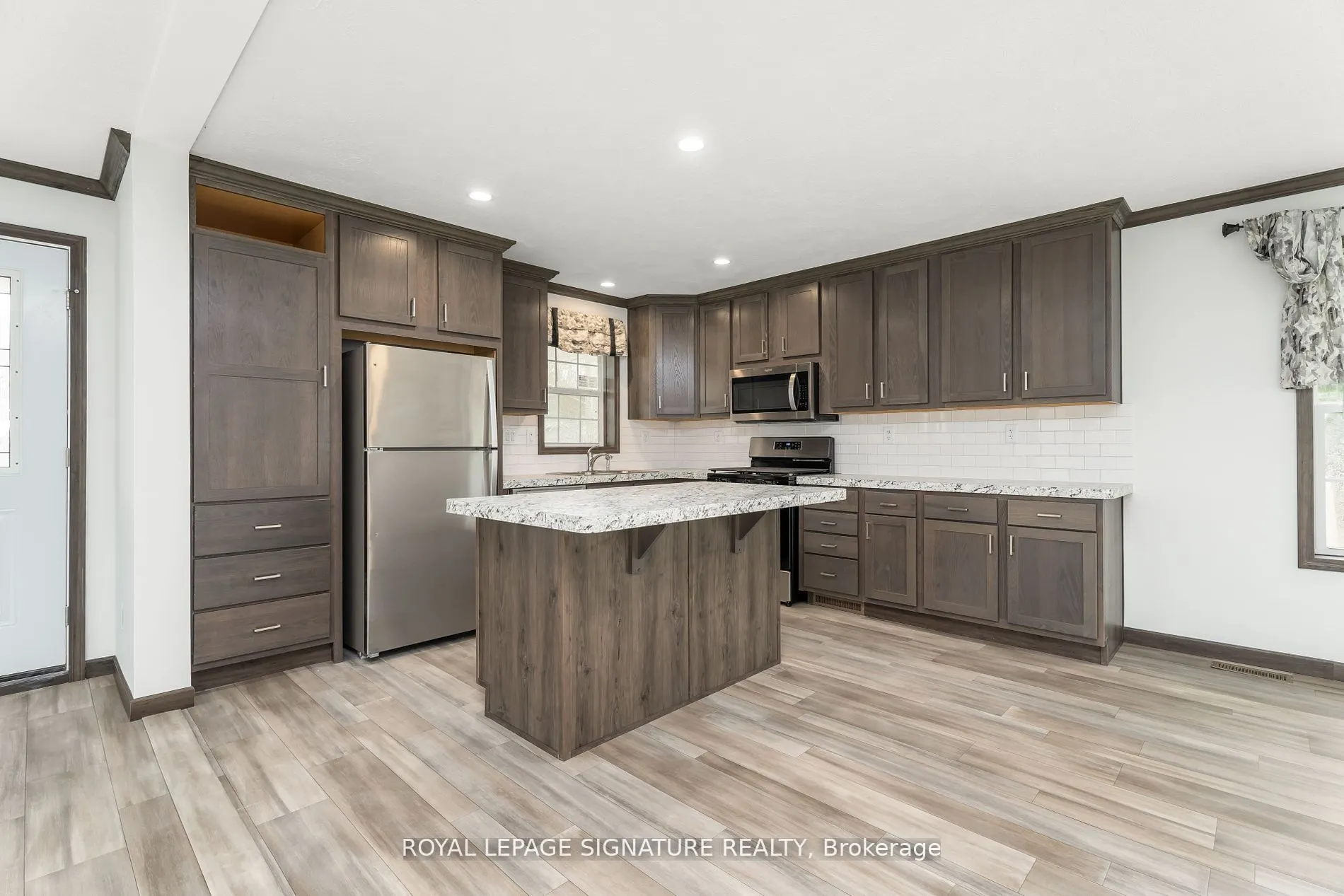 12 Briar Wood Place