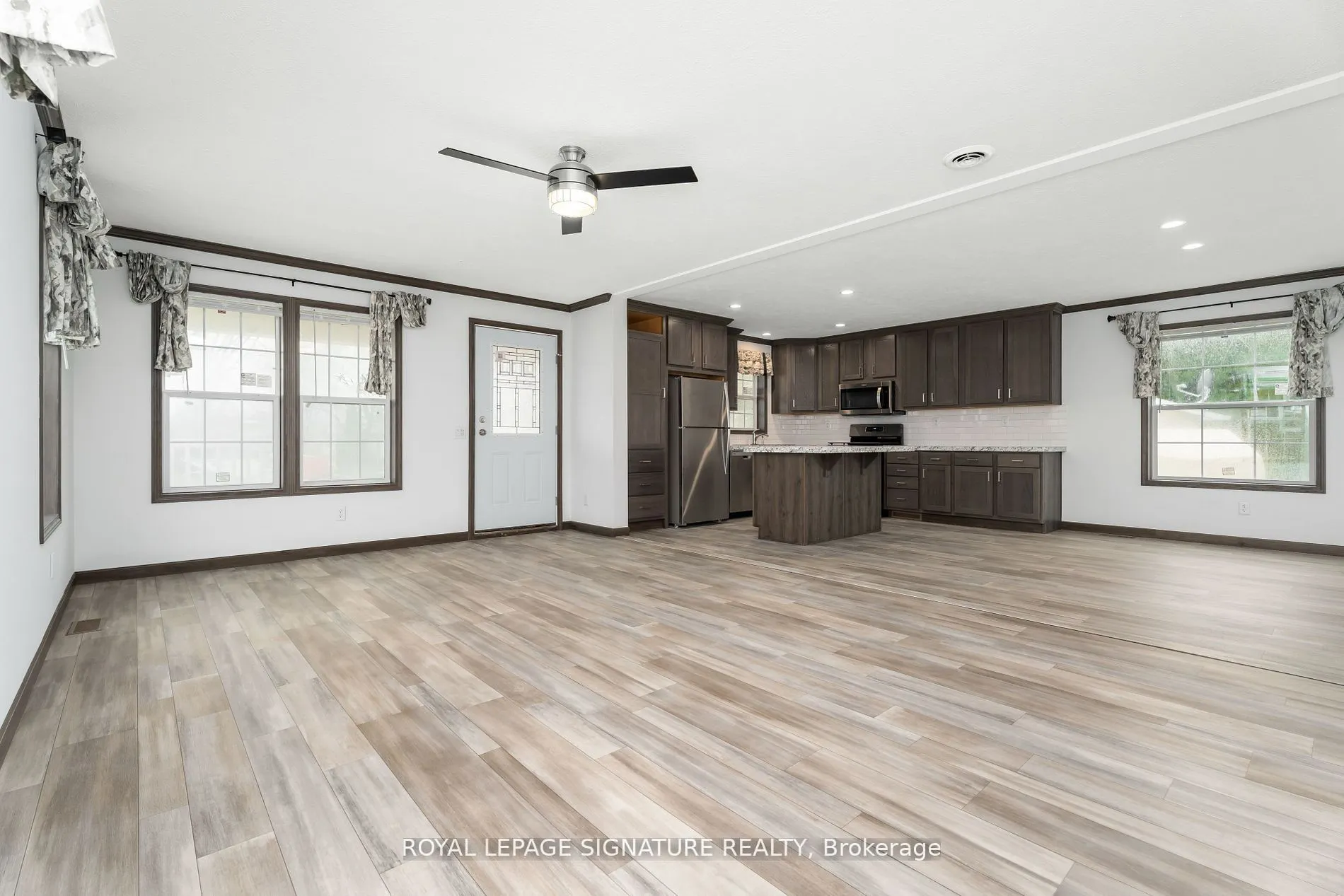 12 Briar Wood Place