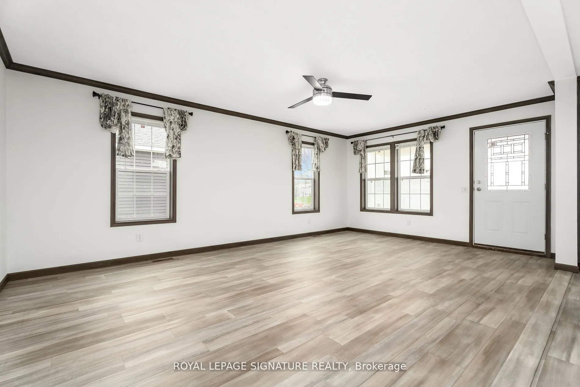 12 Briar Wood Place