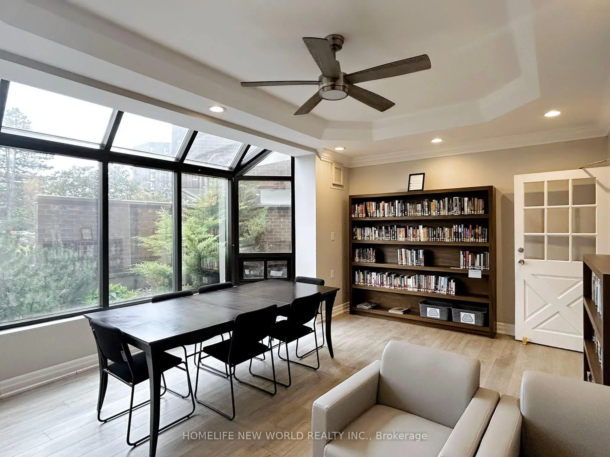 5 Weldrick Road W, #604