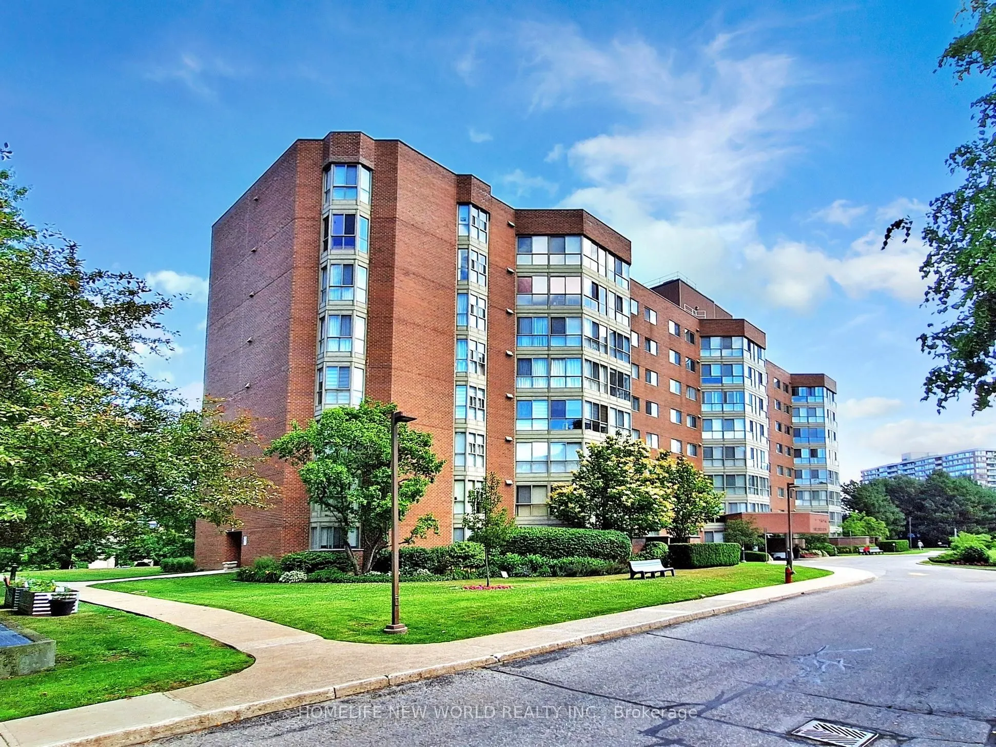 5 Weldrick Road W, #604