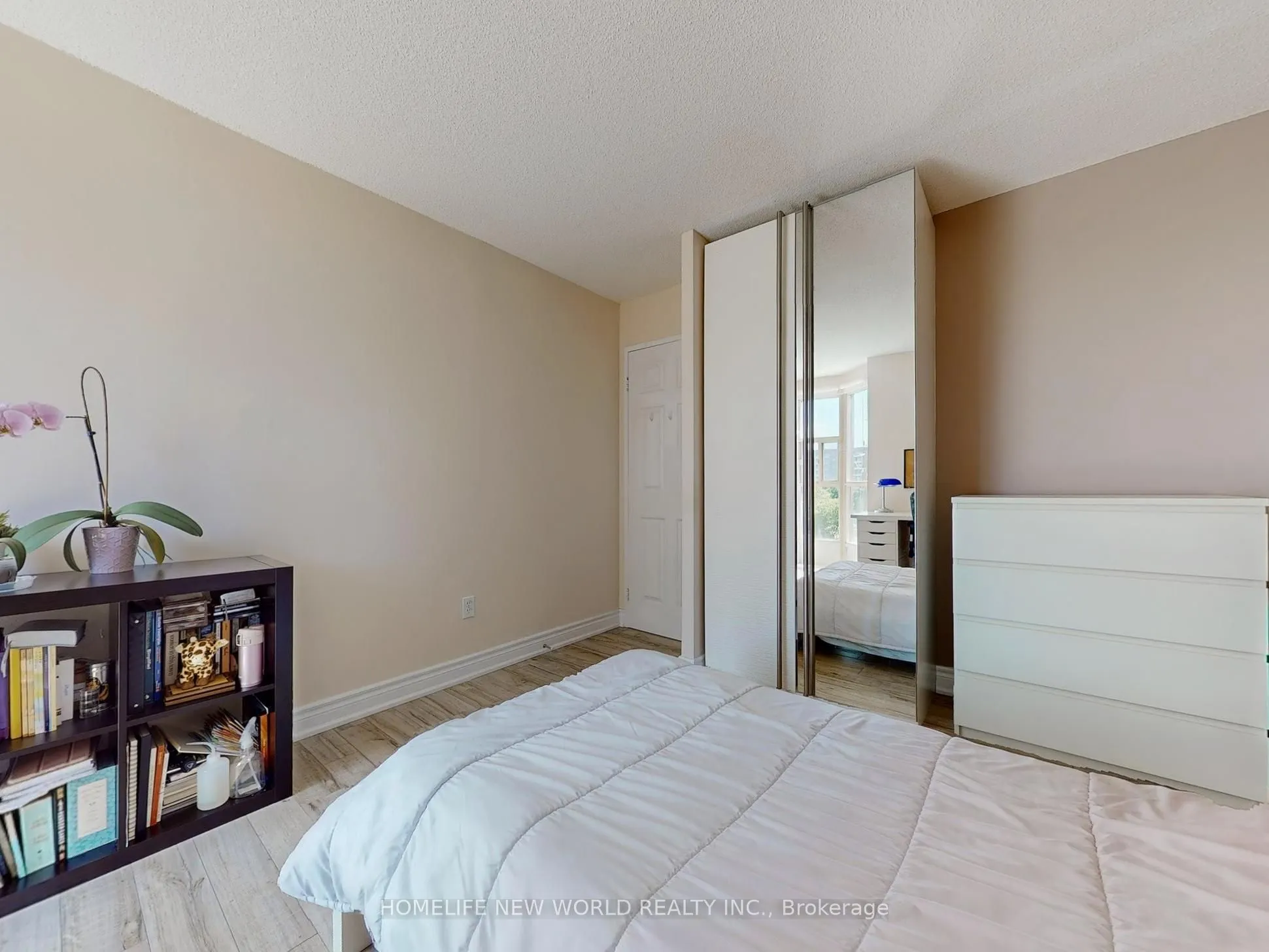 5 Weldrick Road W, #604