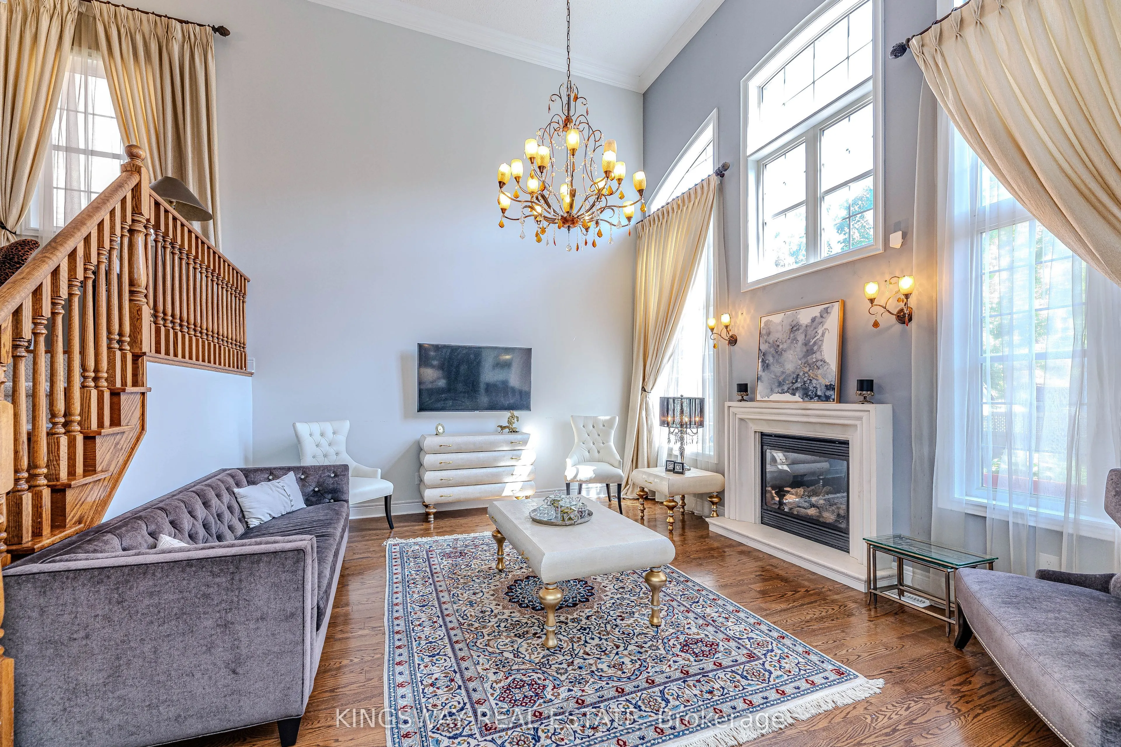 651 Via Romano Boulevard E