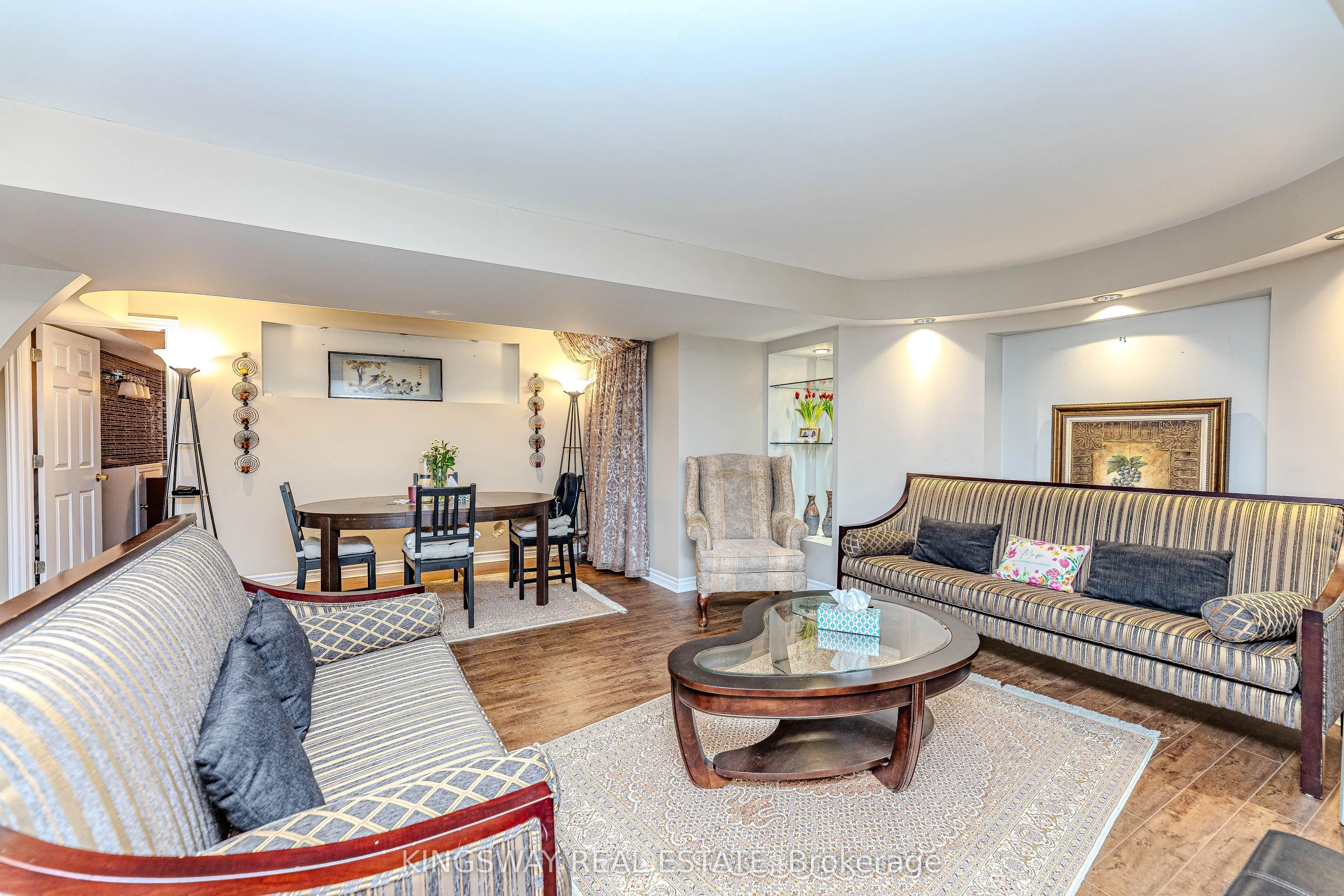 651 Via Romano Boulevard E