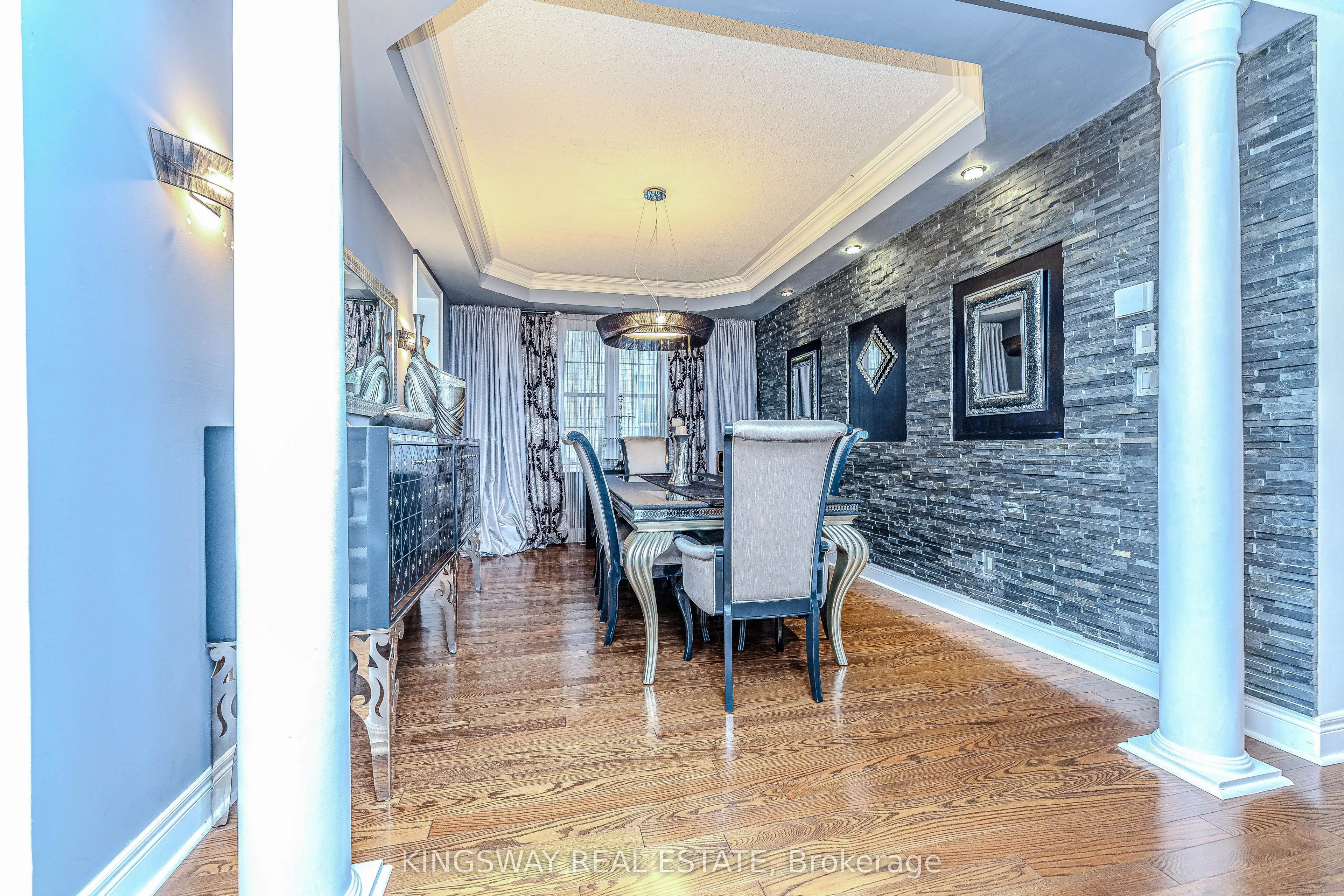 651 Via Romano Boulevard E