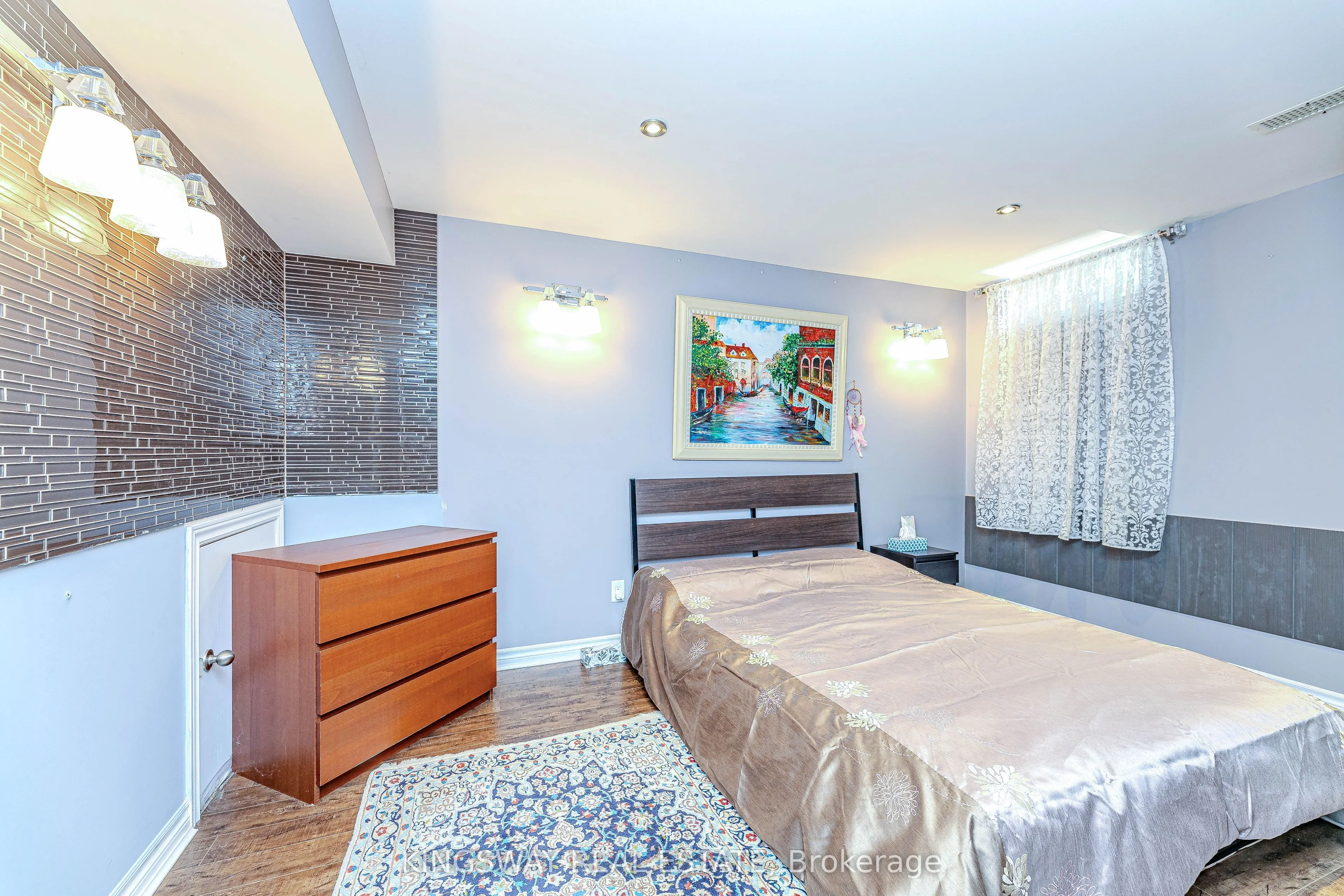 651 Via Romano Boulevard E