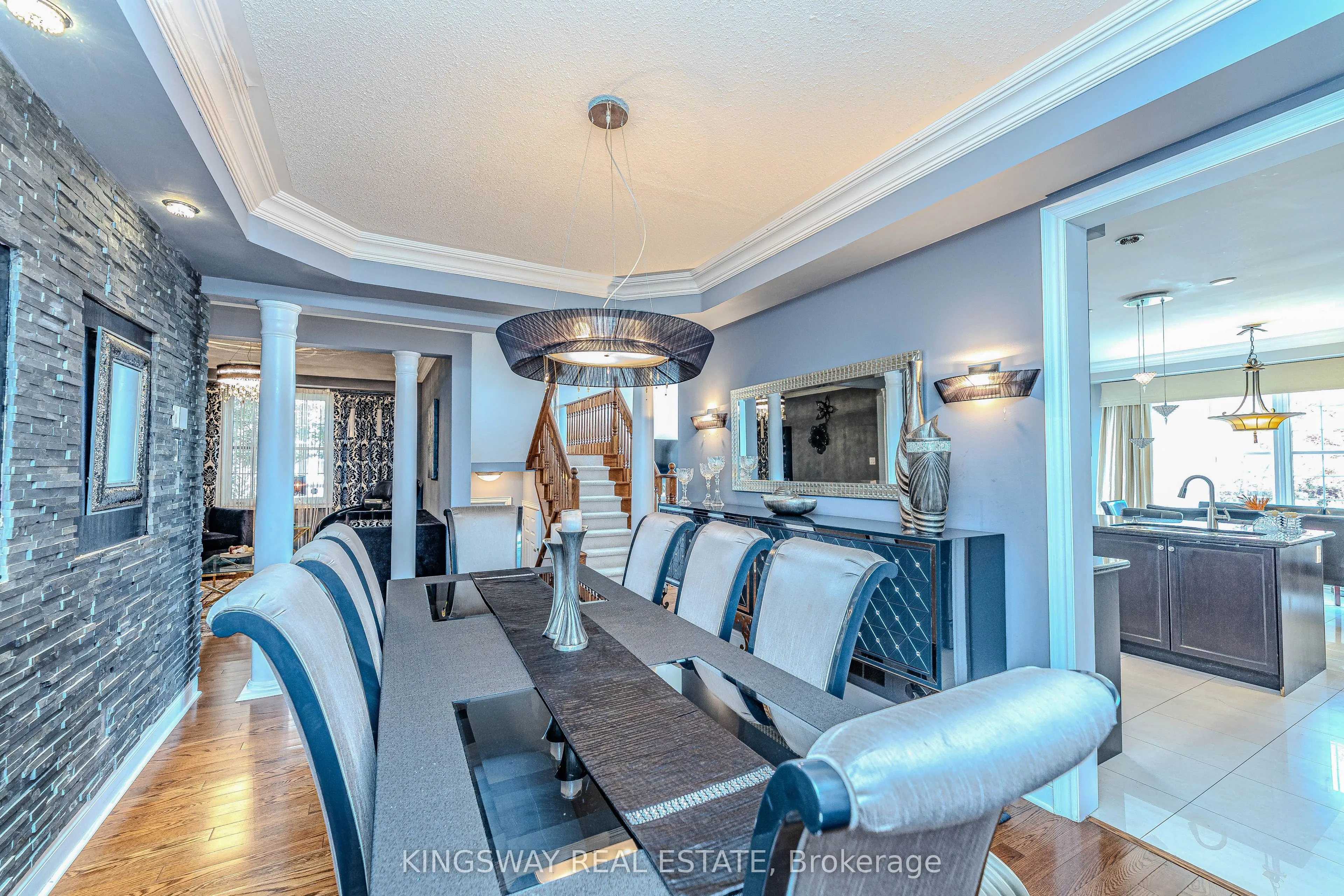 651 Via Romano Boulevard E