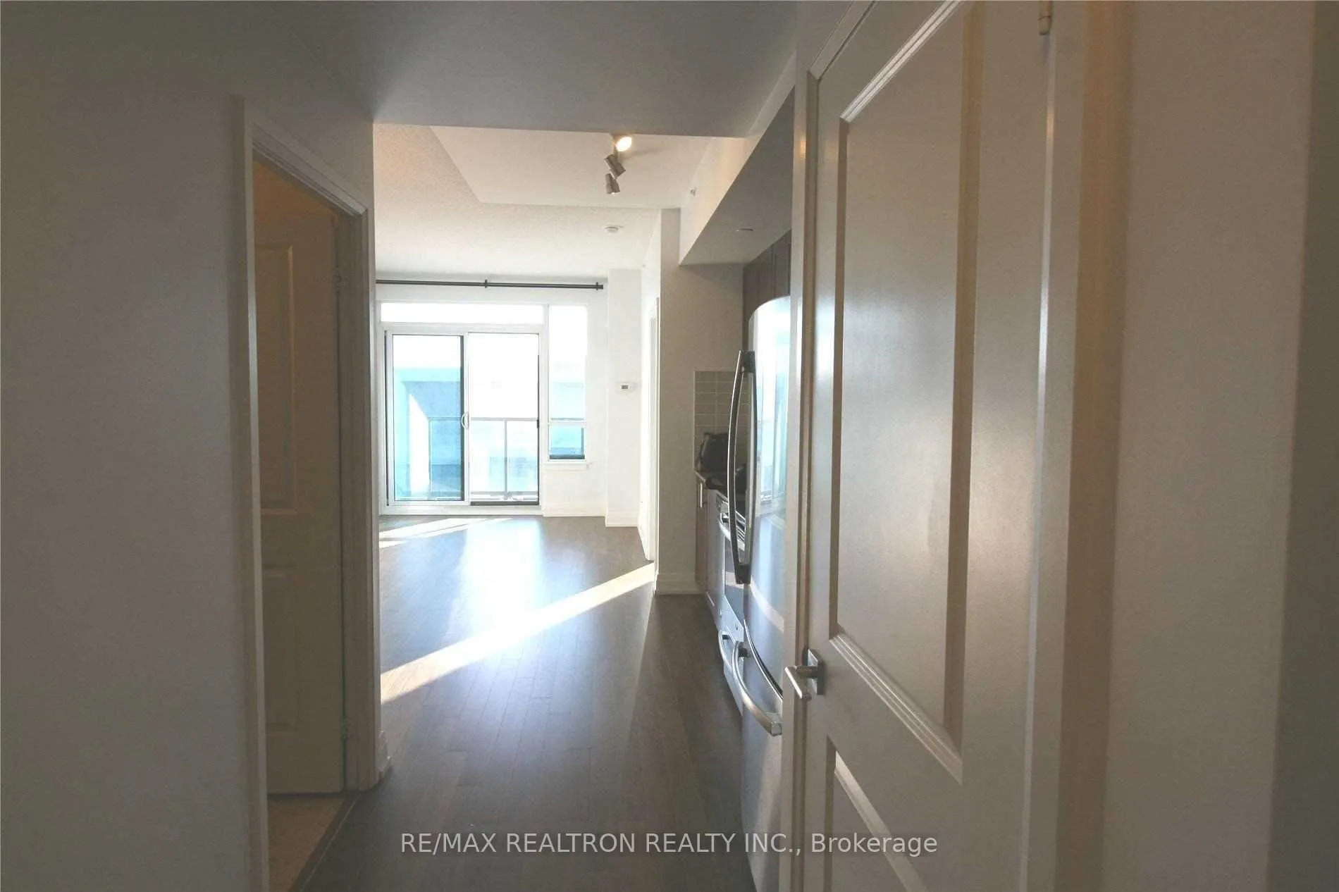 7165 Yonge Street, #2105