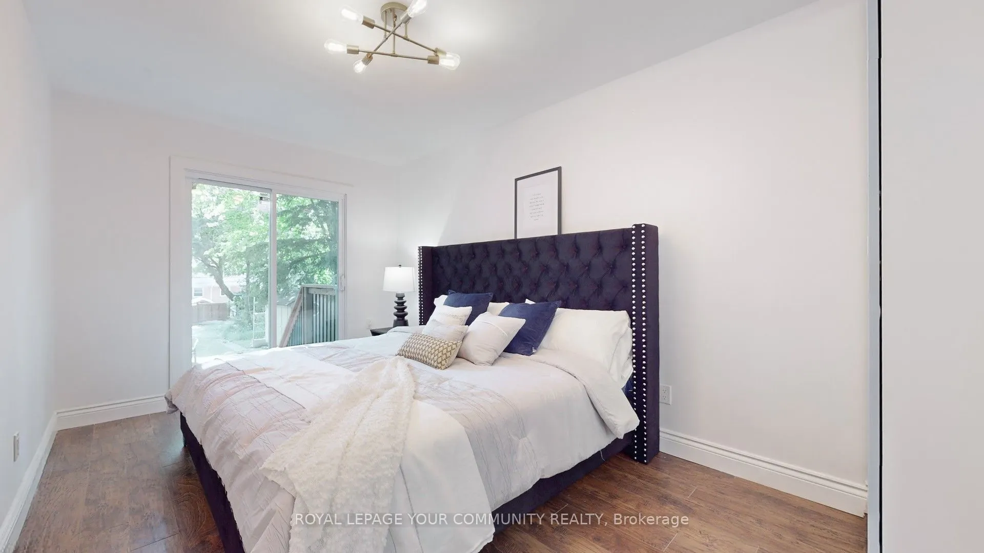 60 Hillview Drive