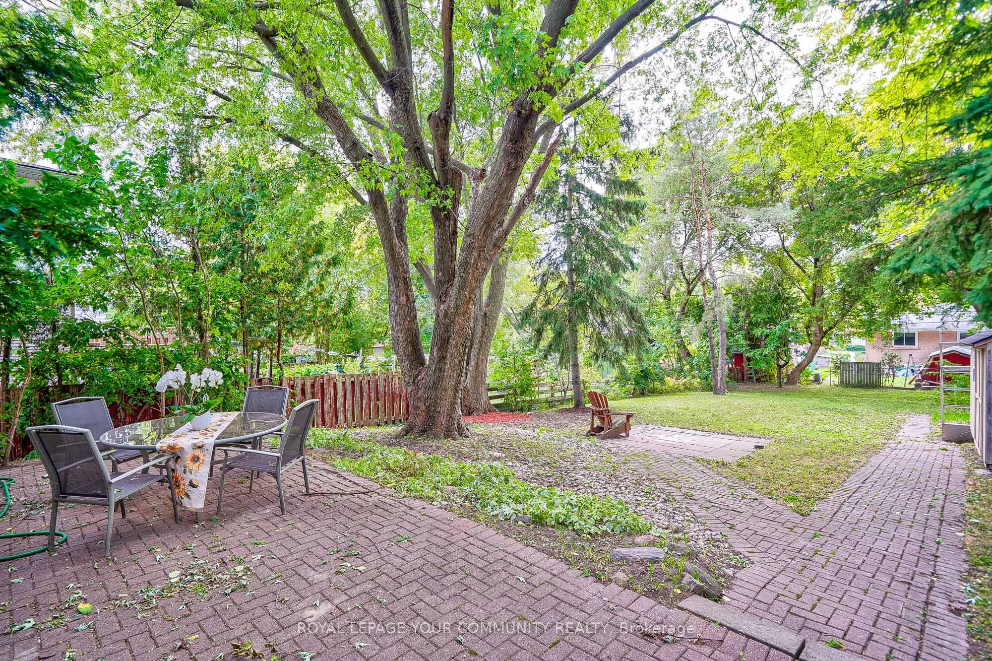 60 Hillview Drive