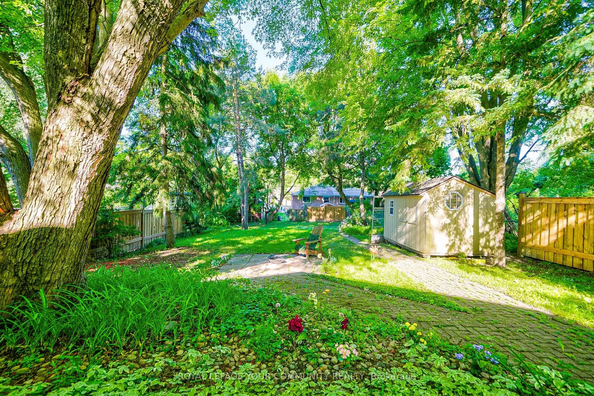 60 Hillview Drive